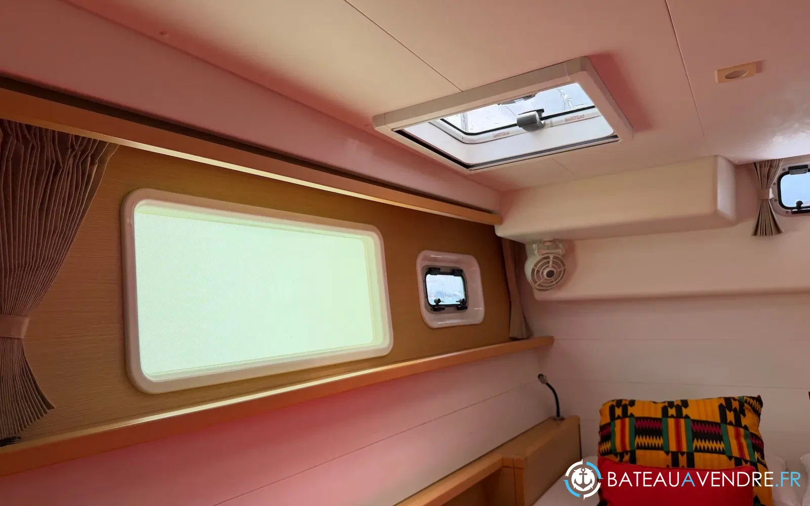 slider 111 Lagoon 450 Sport Top