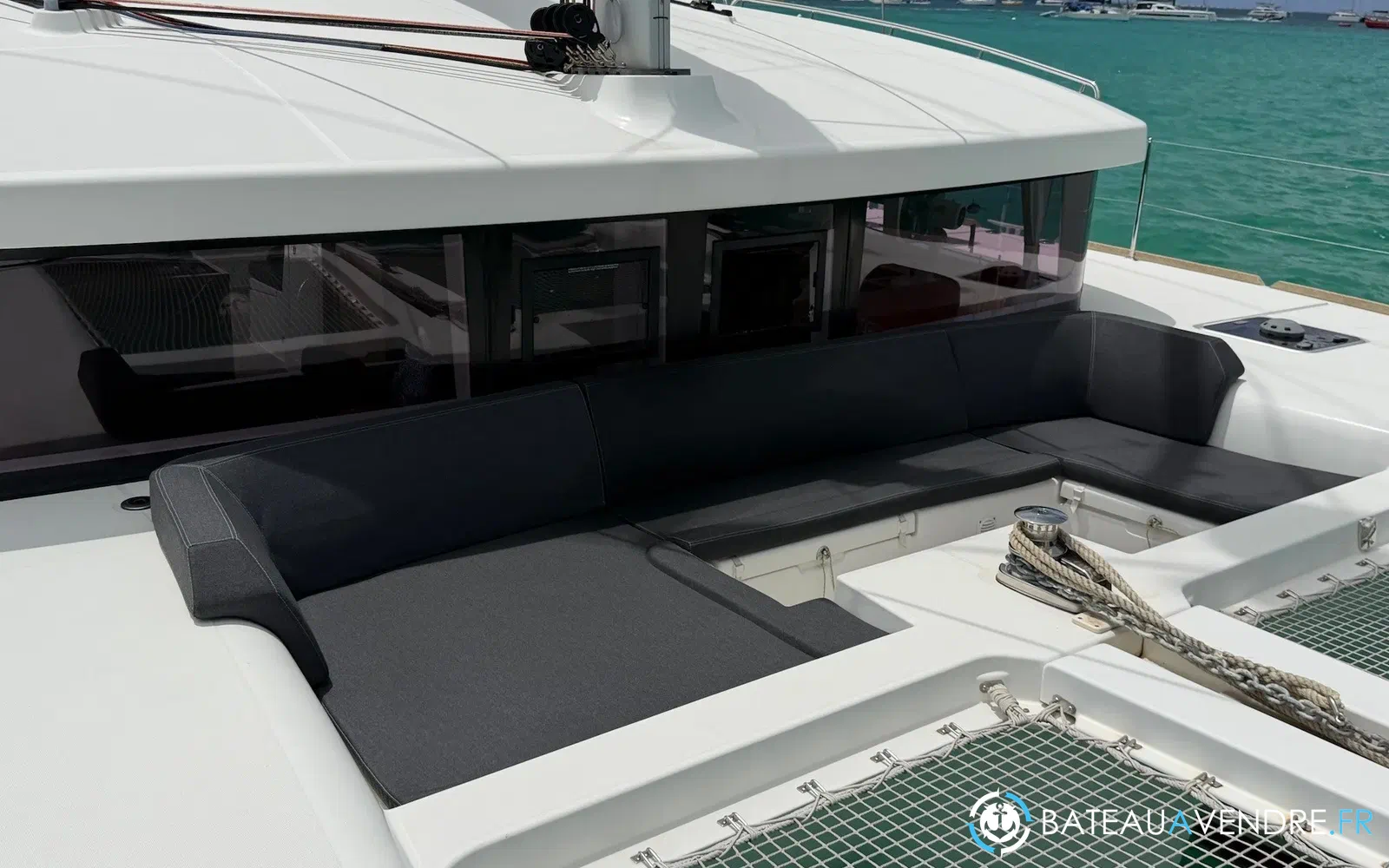 slider 27 Lagoon 450 Sport Top