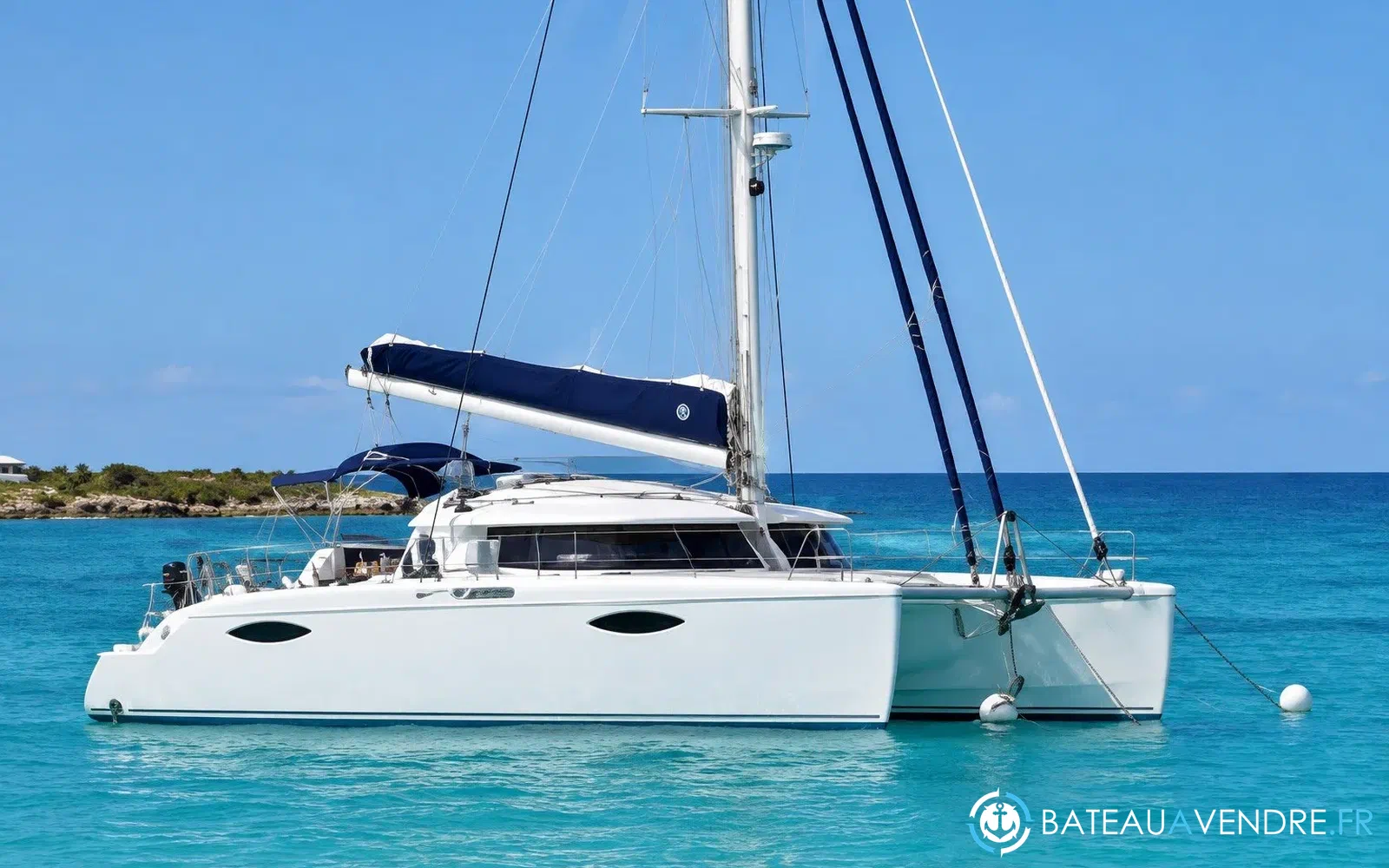 slider 1 Fountaine Pajot Orana 44