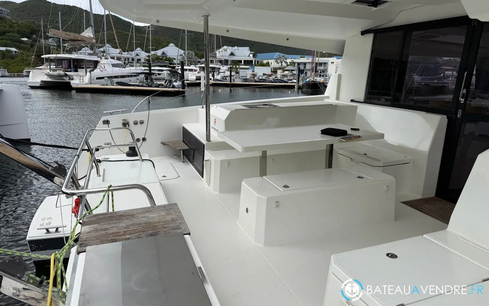 slider 9 Fountaine Pajot Astrea 42