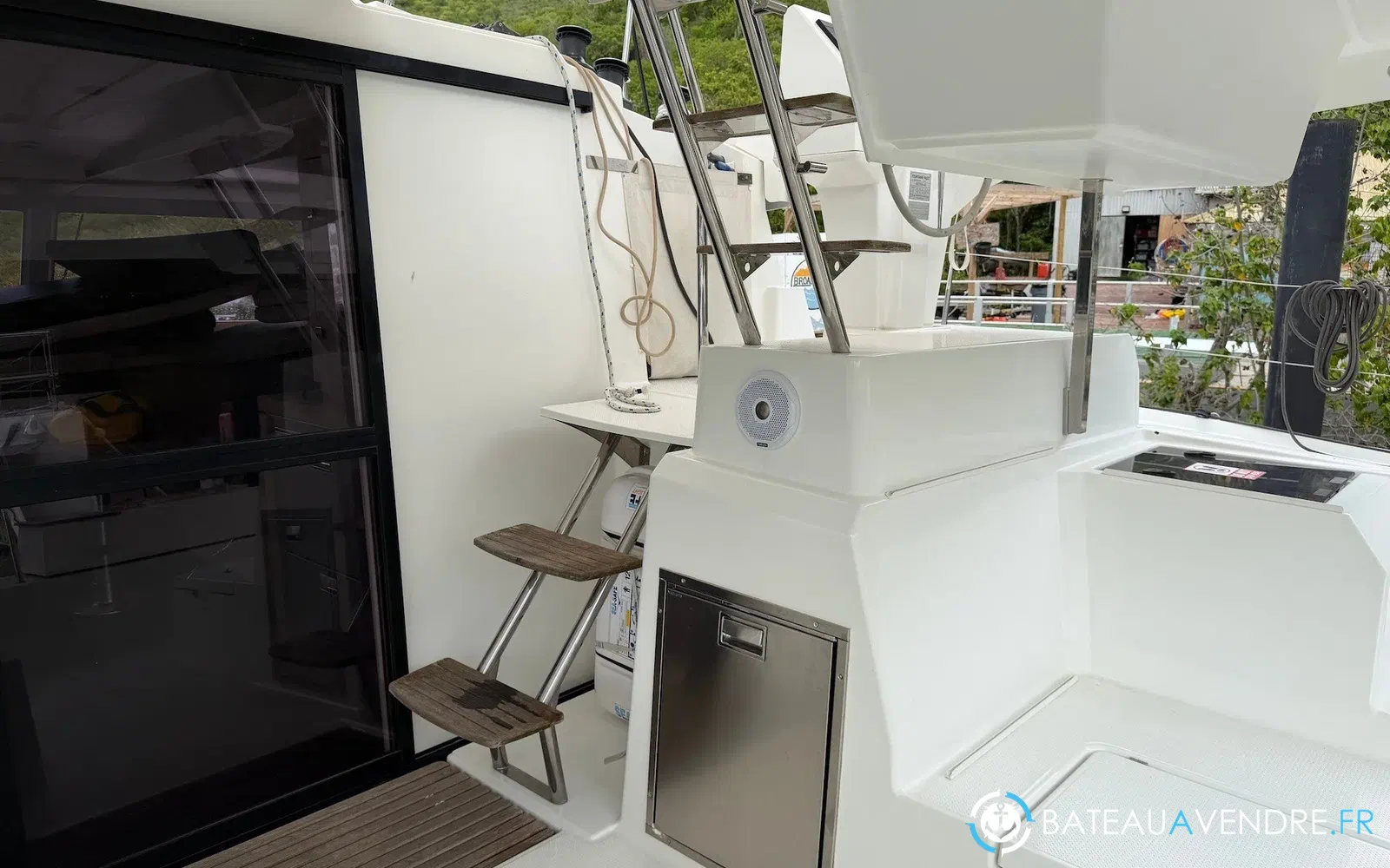 slider 29 Fountaine Pajot Astrea 42