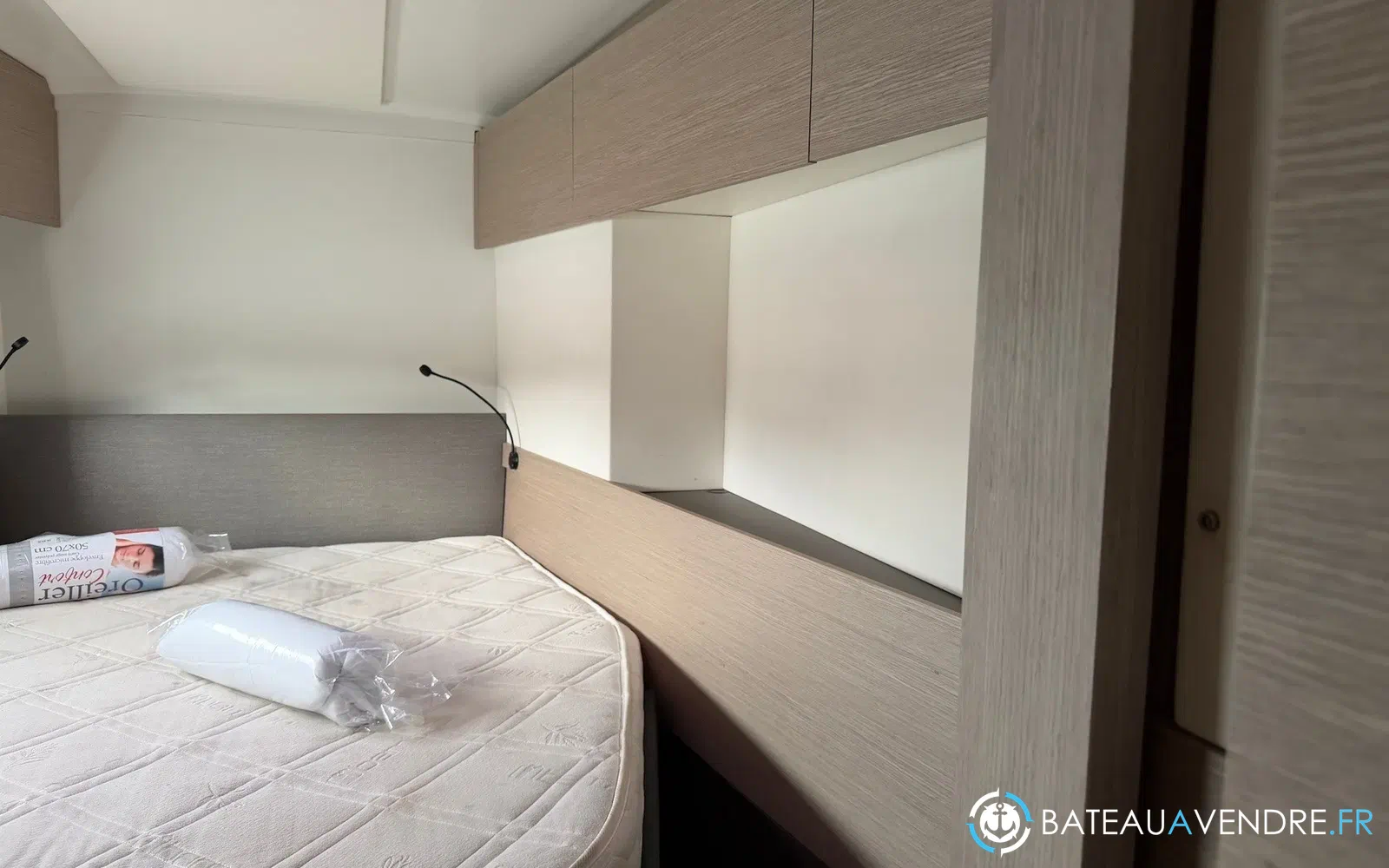 slider 39 Fountaine Pajot Astrea 42