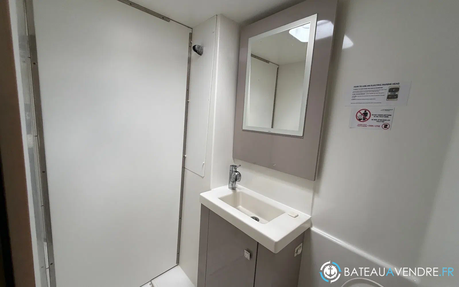 slider 41 Fountaine Pajot Astrea 42