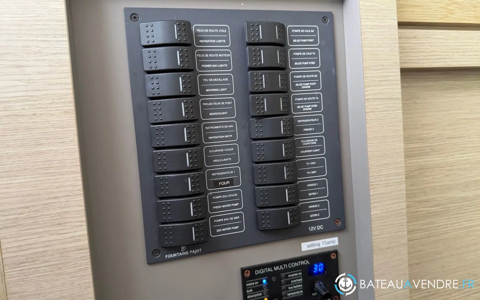 slider 44 Fountaine Pajot Astrea 42
