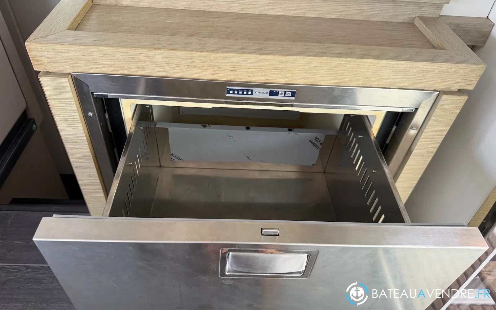 slider 56 Fountaine Pajot Astrea 42