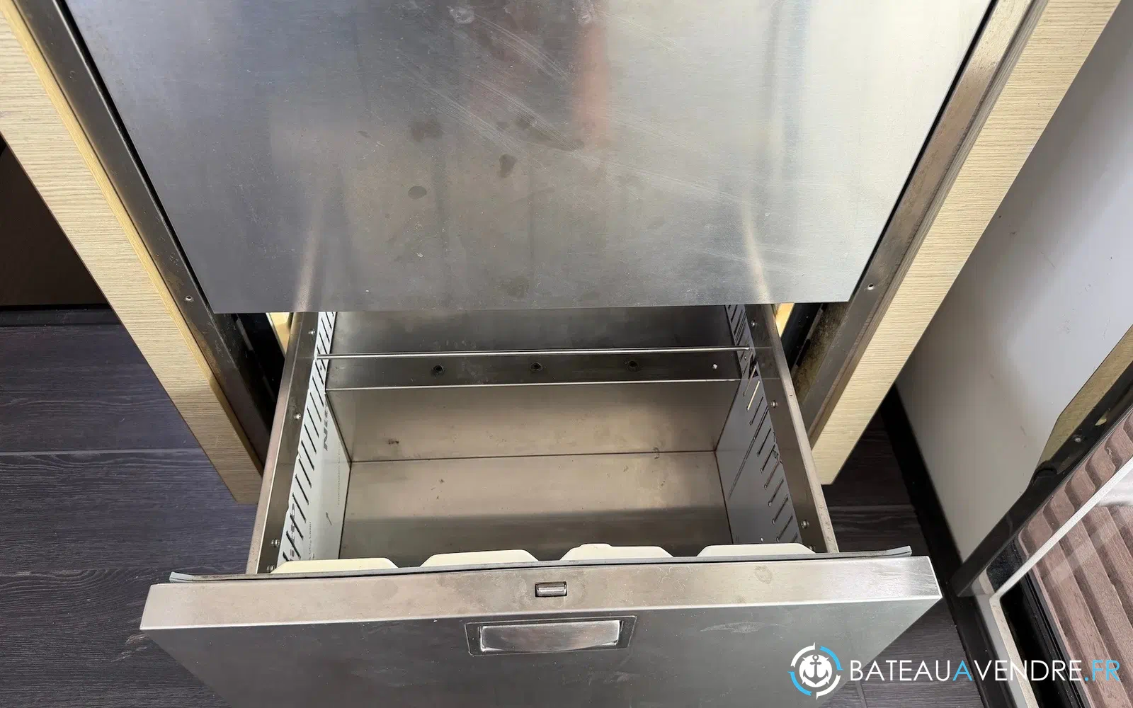 slider 57 Fountaine Pajot Astrea 42