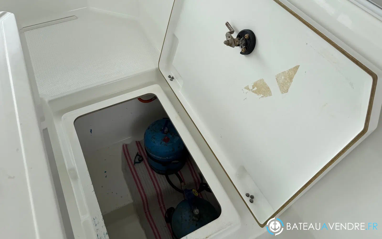 slider 59 Fountaine Pajot Astrea 42