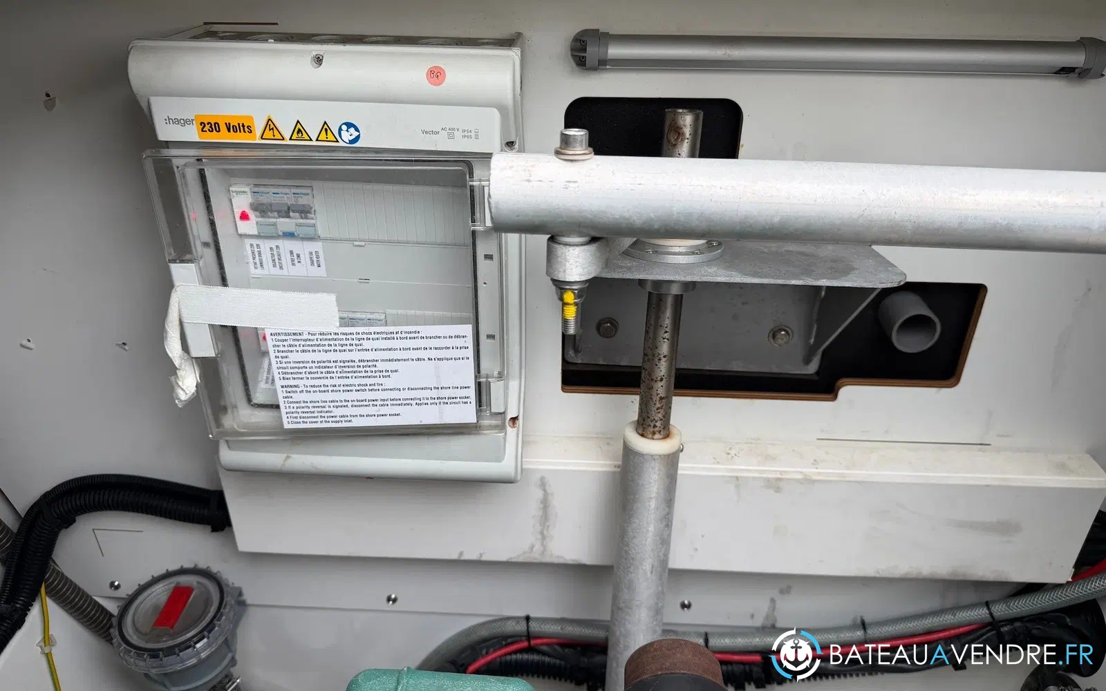 slider 65 Fountaine Pajot Astrea 42