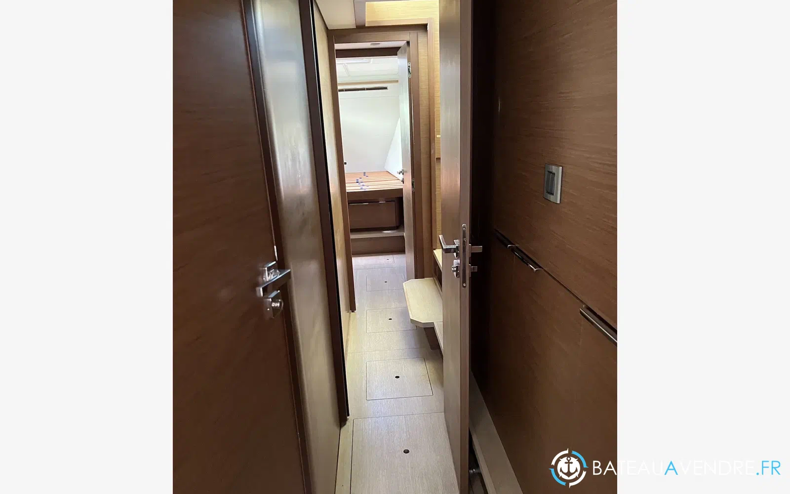 slider 36 Lagoon 46