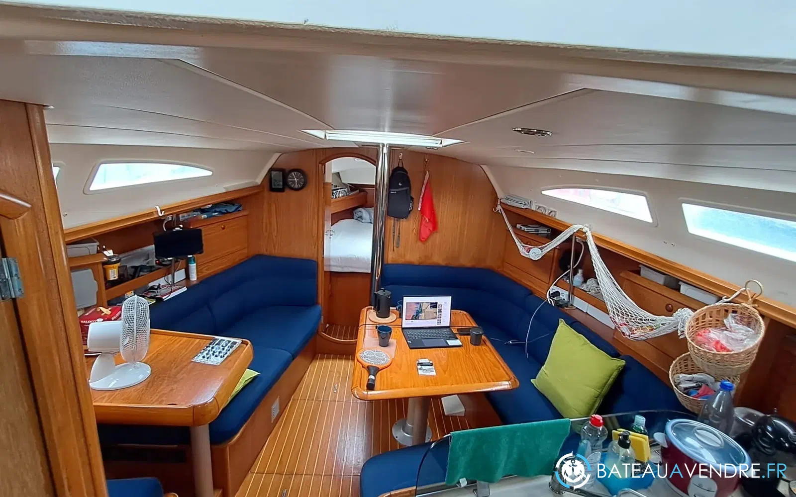 slider 14 Jeanneau Sun Odyssey 37