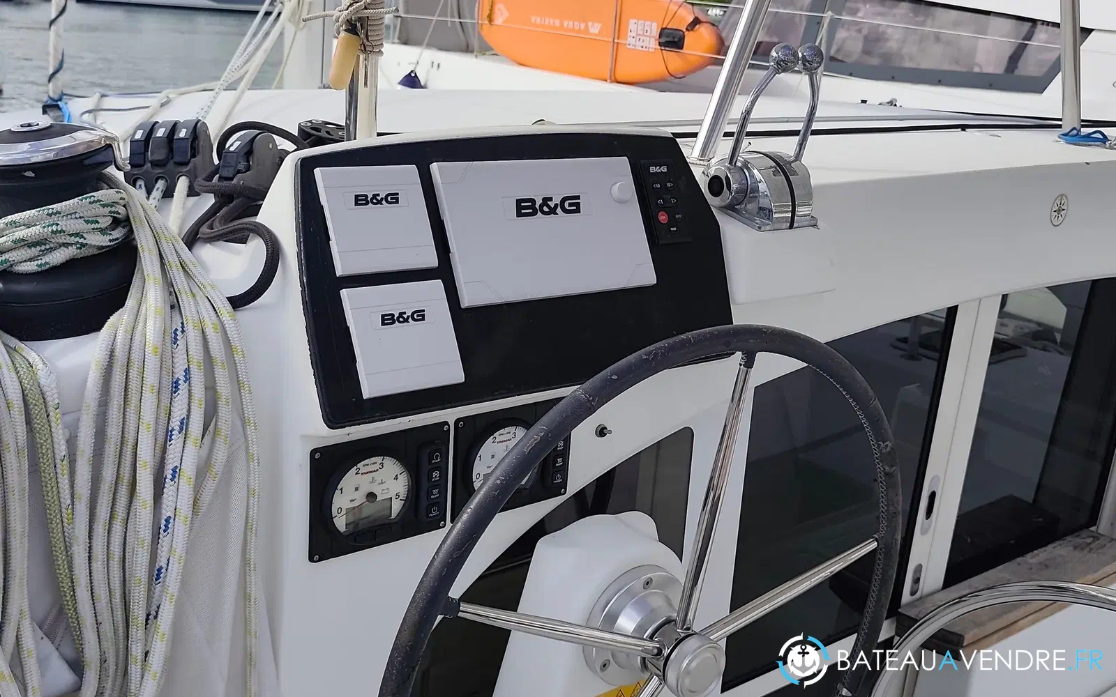 slider 9 Lagoon 380 S2