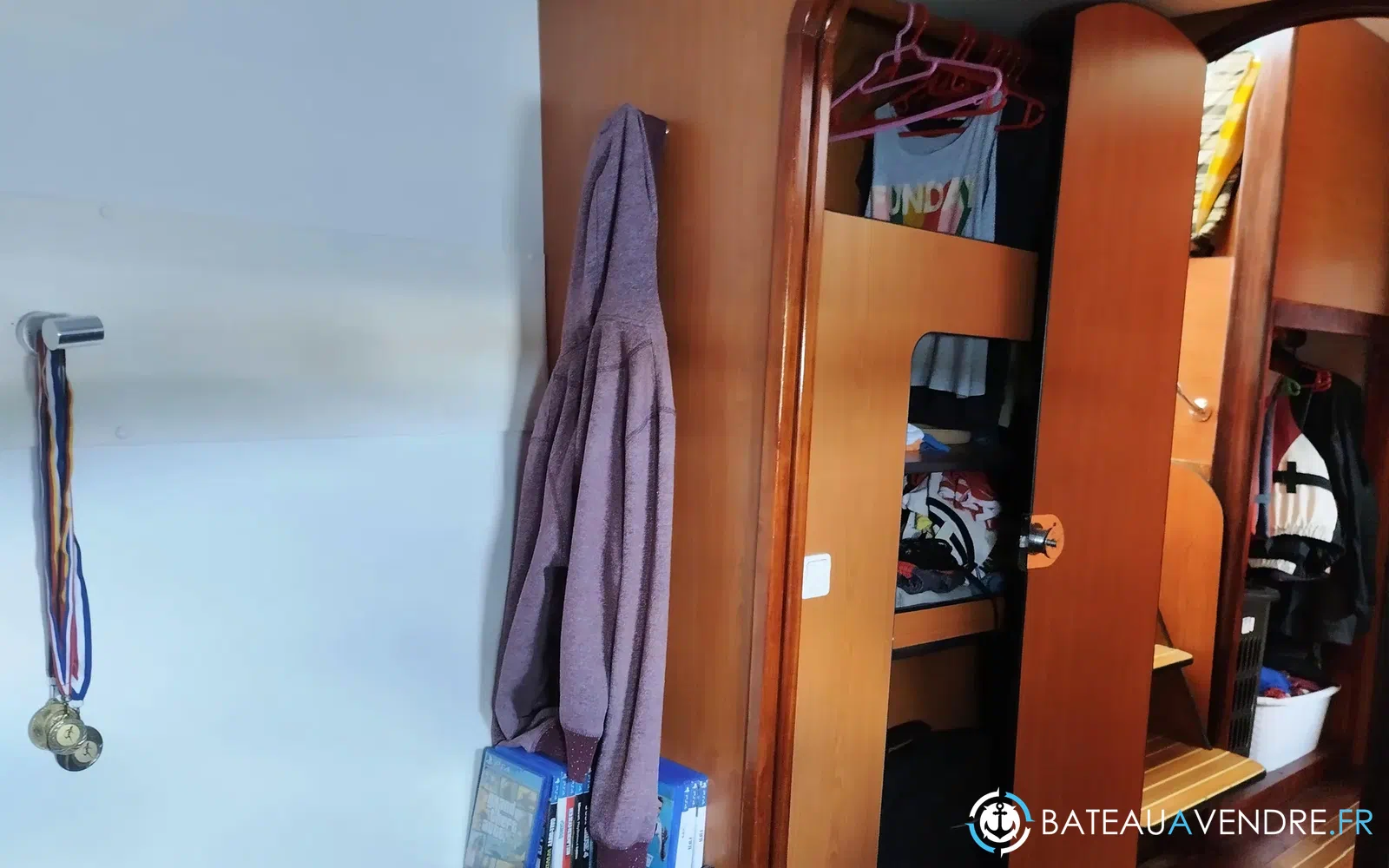 slider 47 Lagoon 570