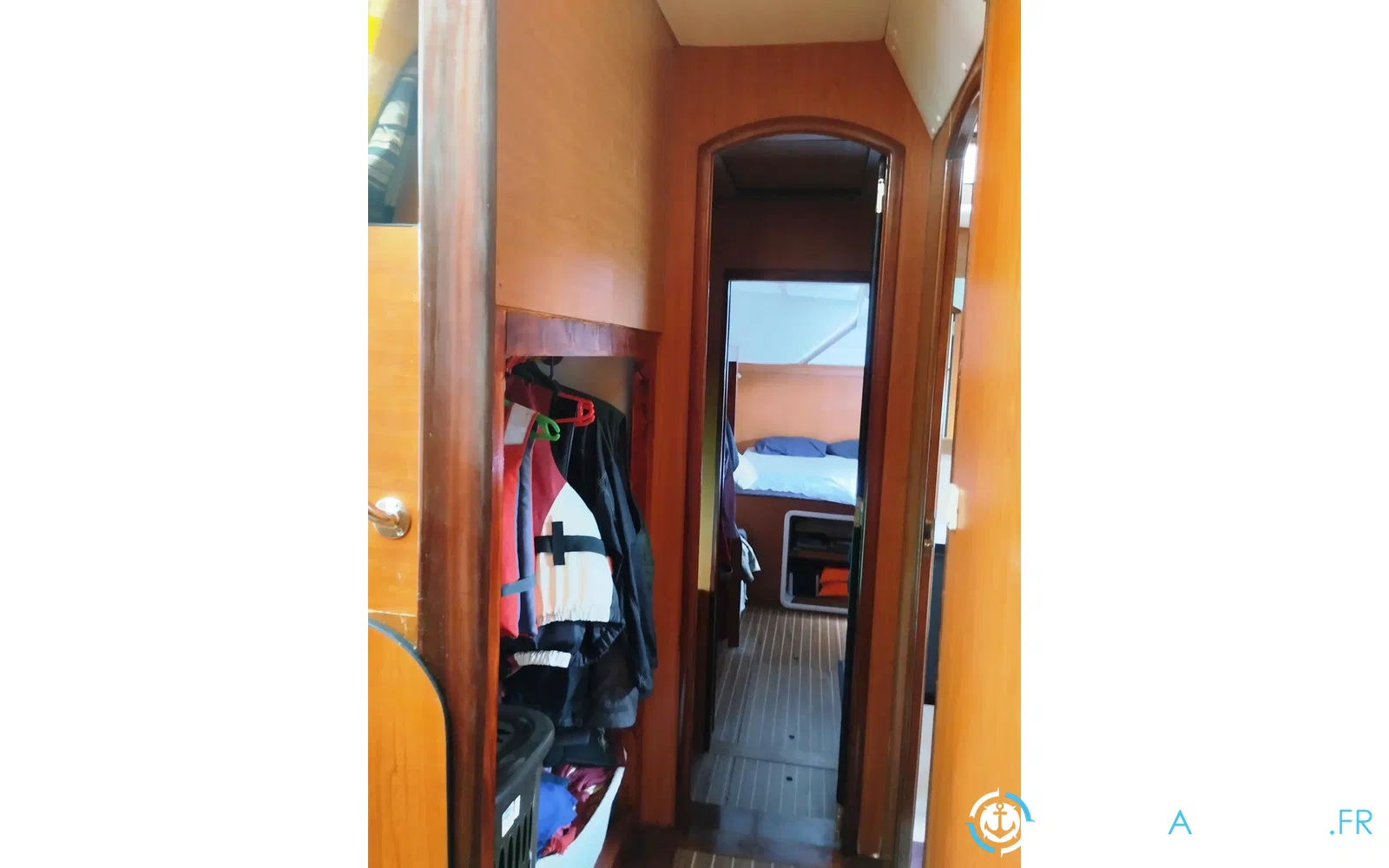slider 48 Lagoon 570