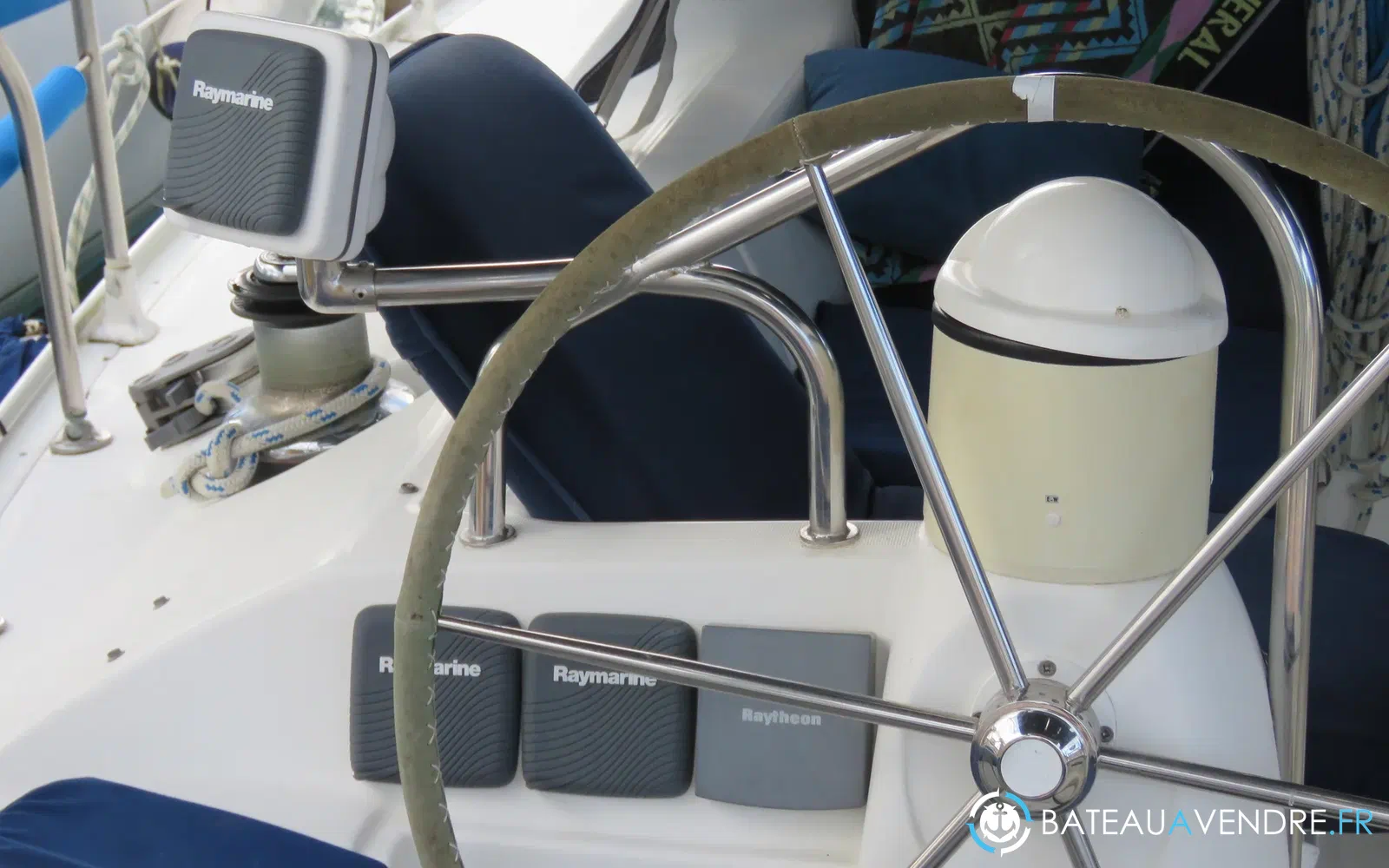 slider 12 Jeanneau Sun Odyssey 40