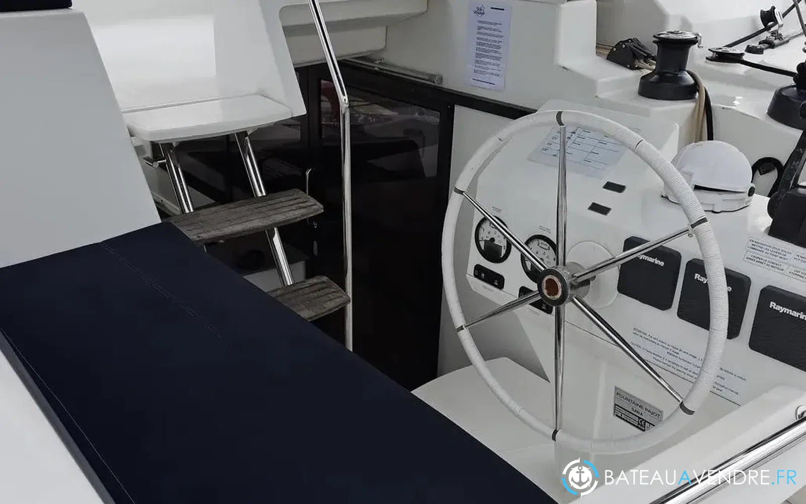 slider 17 Fountaine Pajot Saba 50