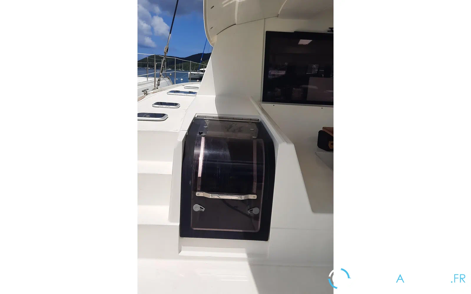 slider 23 Fountaine Pajot Saba 50