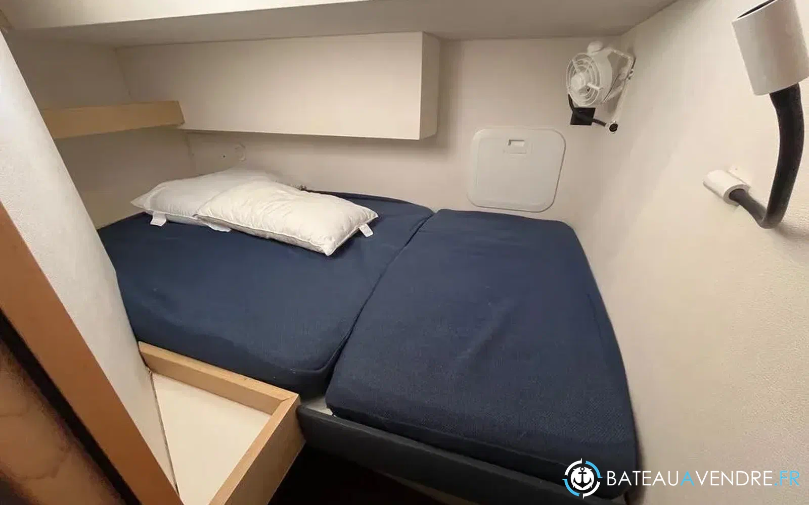 slider 32 Fountaine Pajot Saba 50