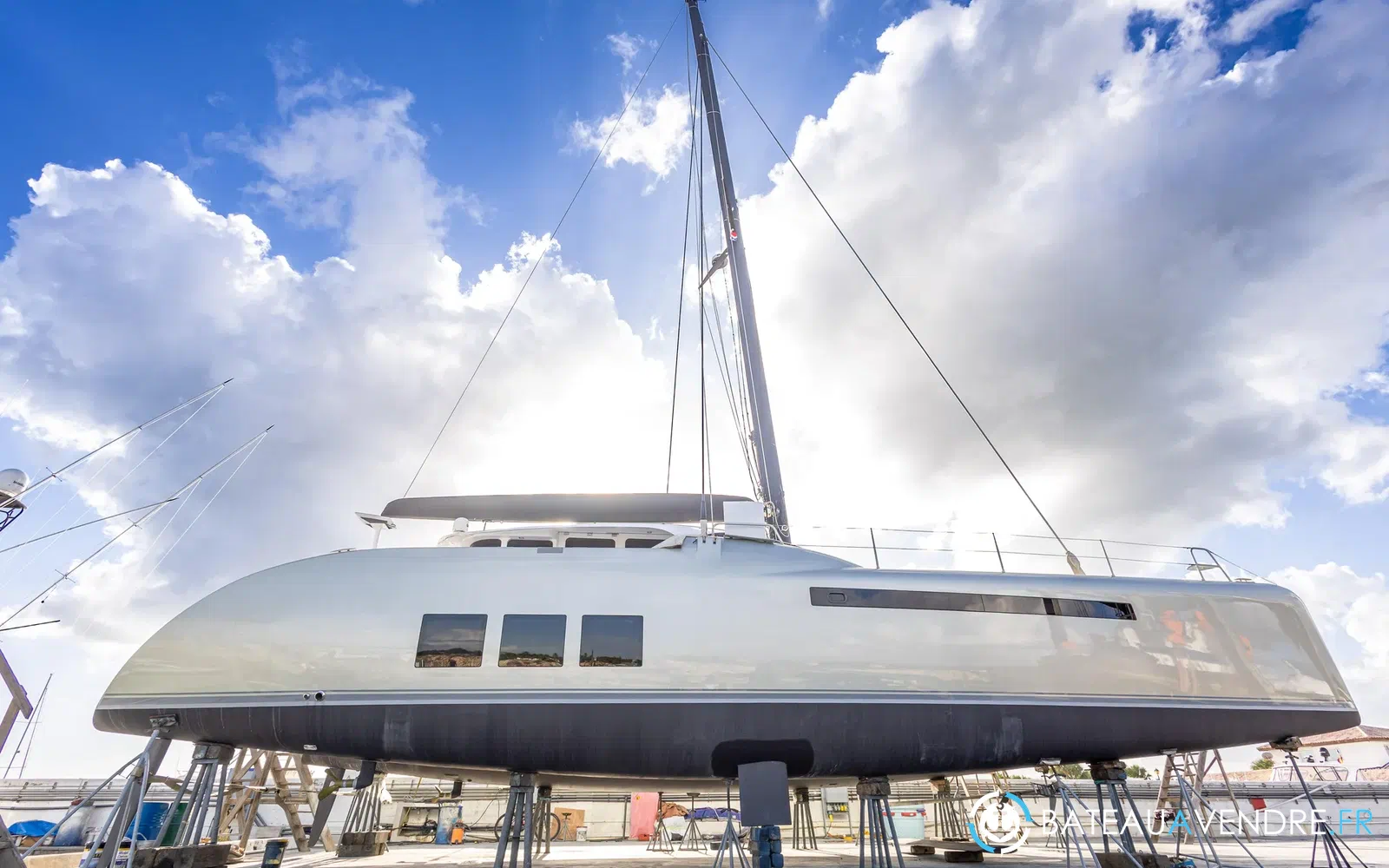 slider 0 Tag Yachting Tag 60