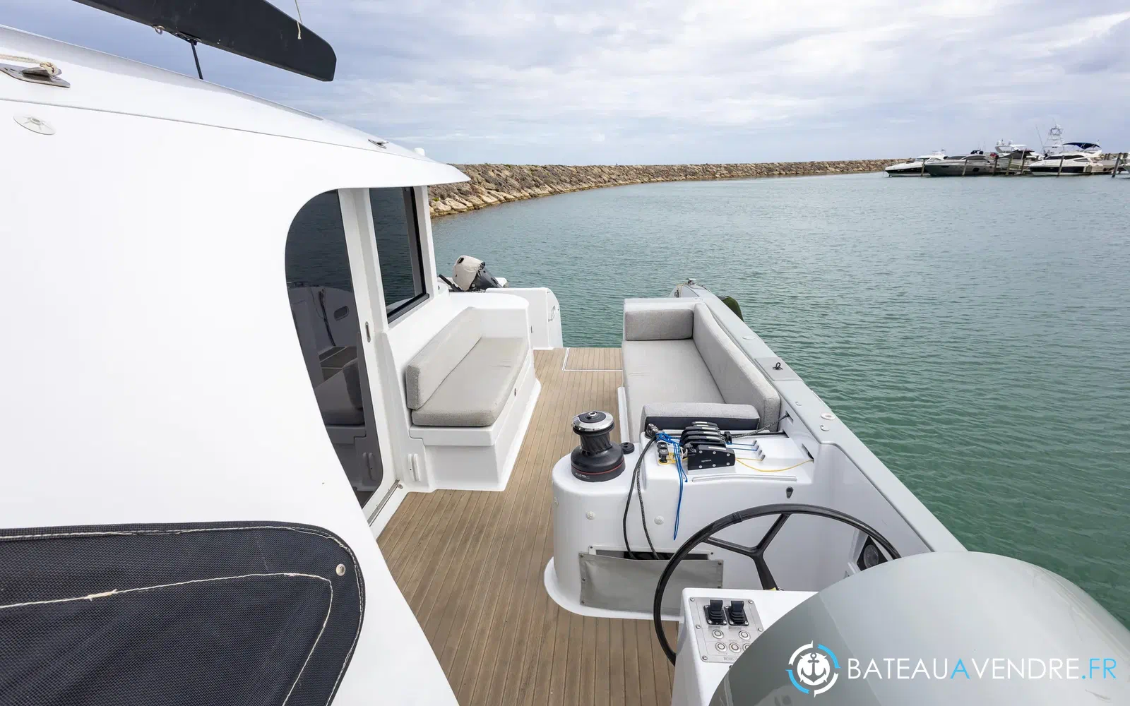slider 16 Tag Yachting Tag 60