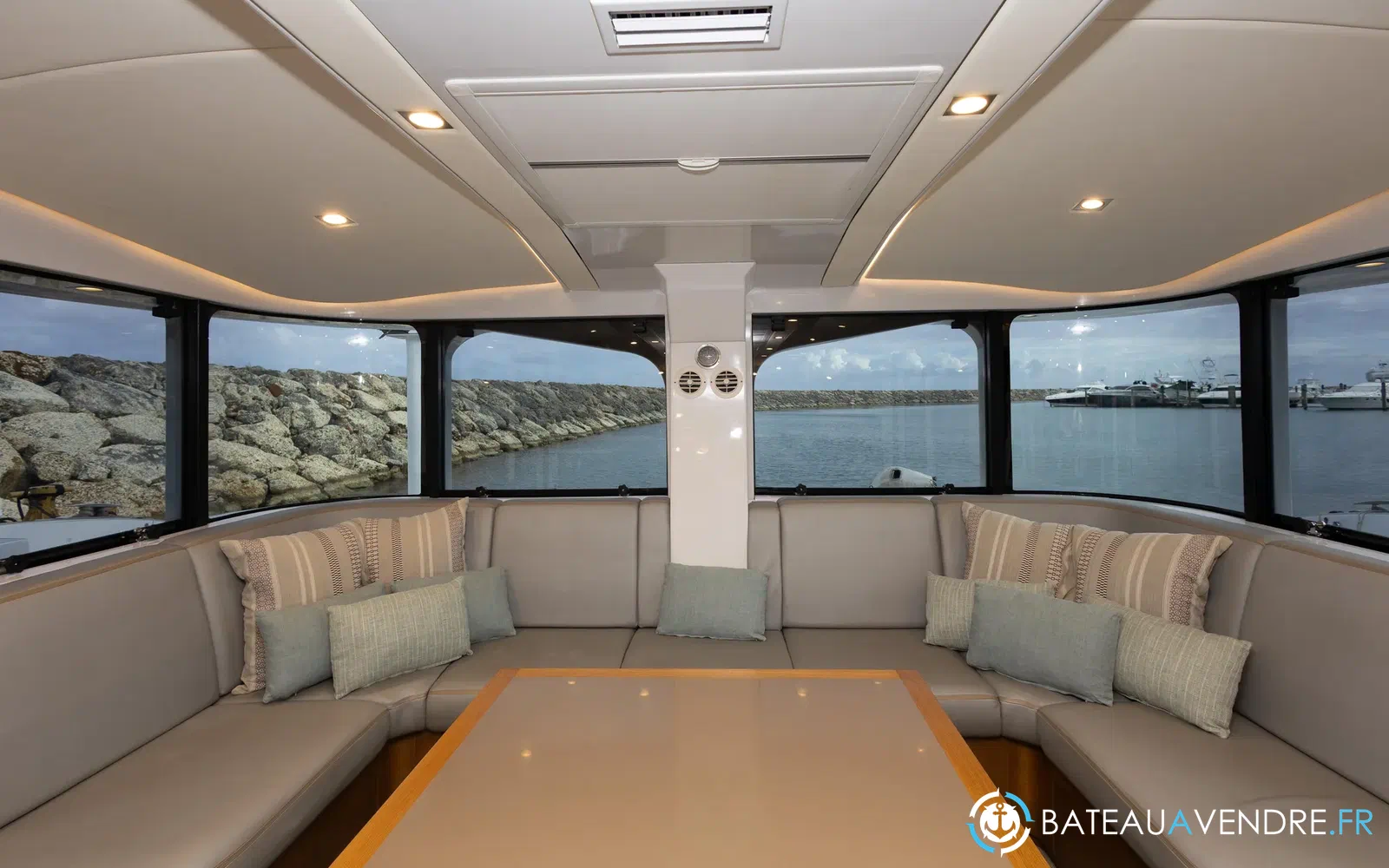slider 32 Tag Yachting Tag 60