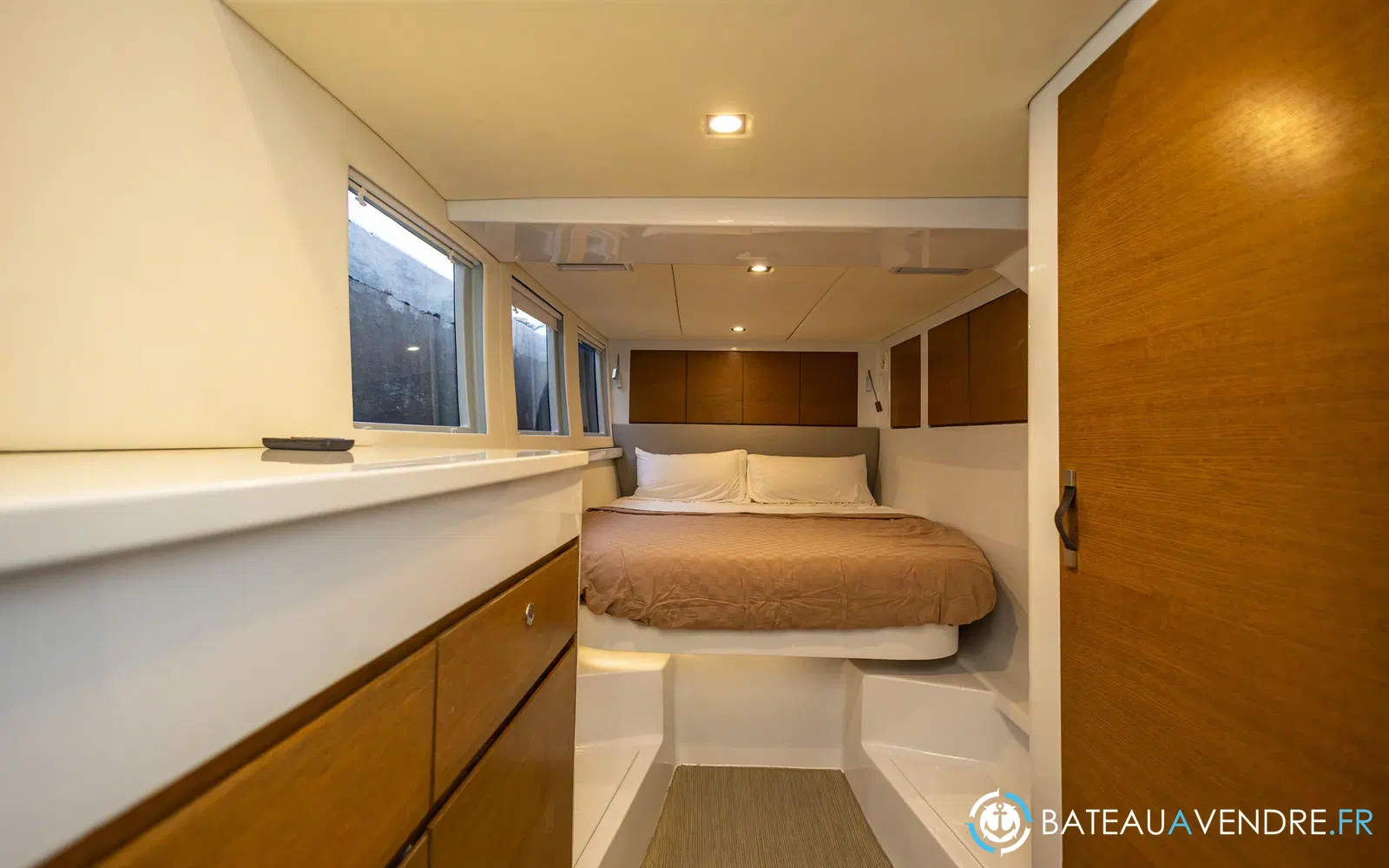 slider 49 Tag Yachting Tag 60