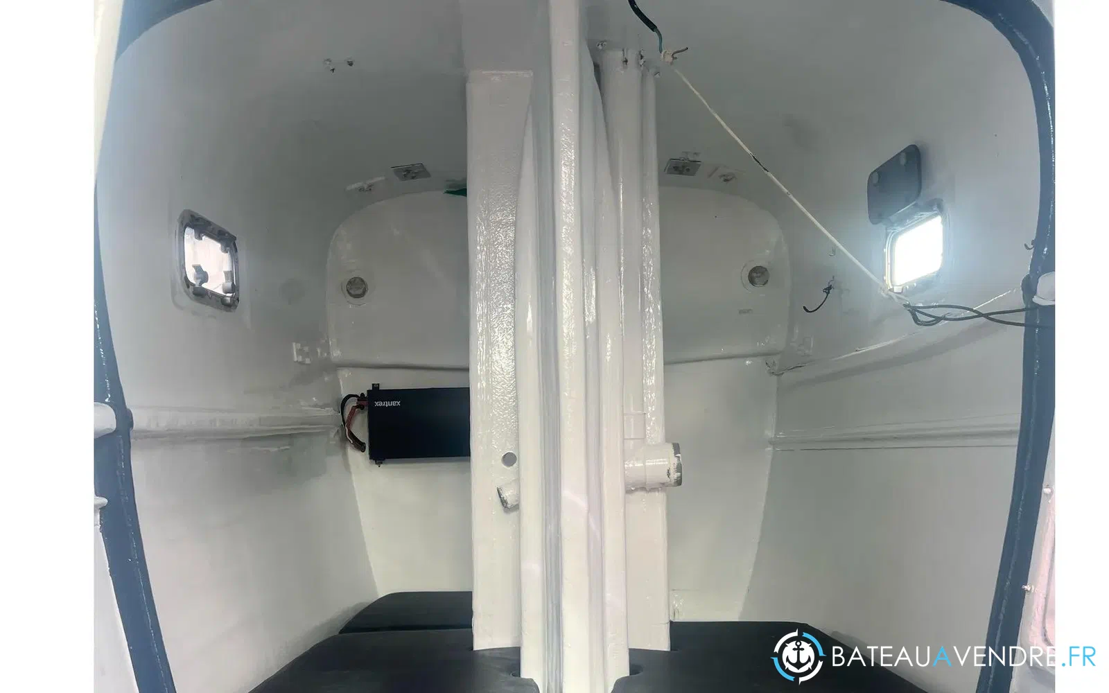 slider 9 Custom Trimaran