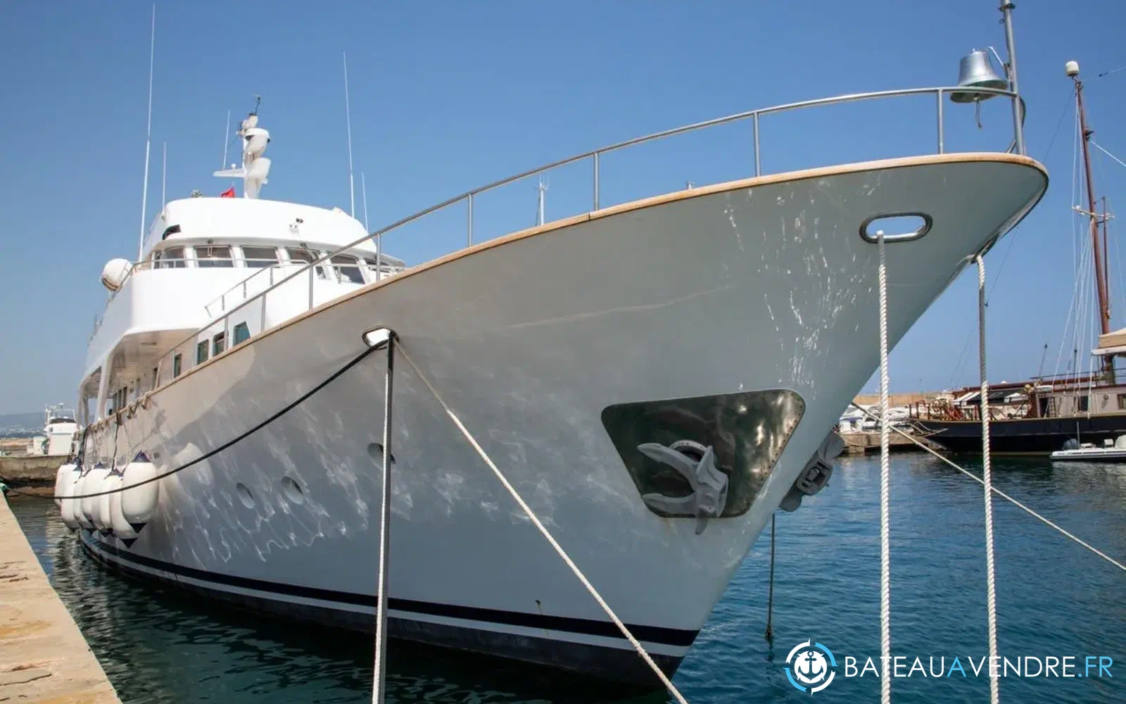 slider 0 Benetti 33