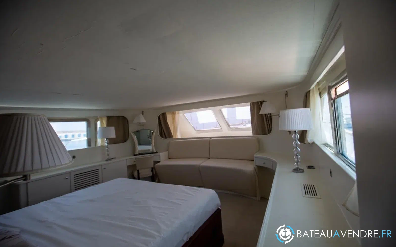 slider 105 Benetti 33