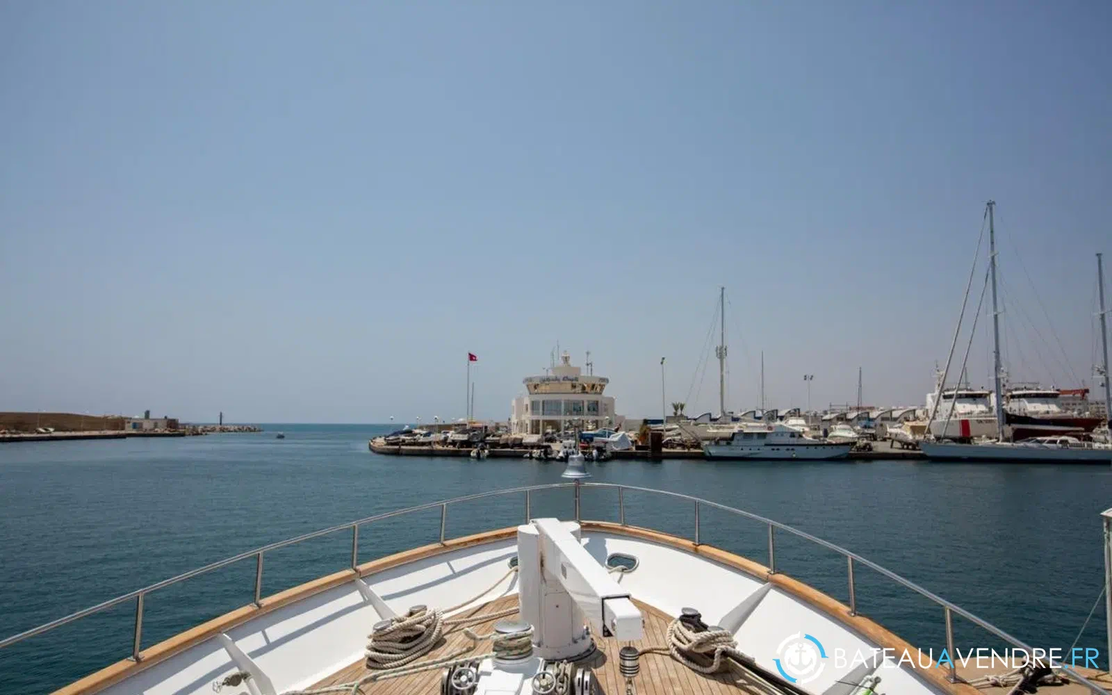 slider 10 Benetti 33