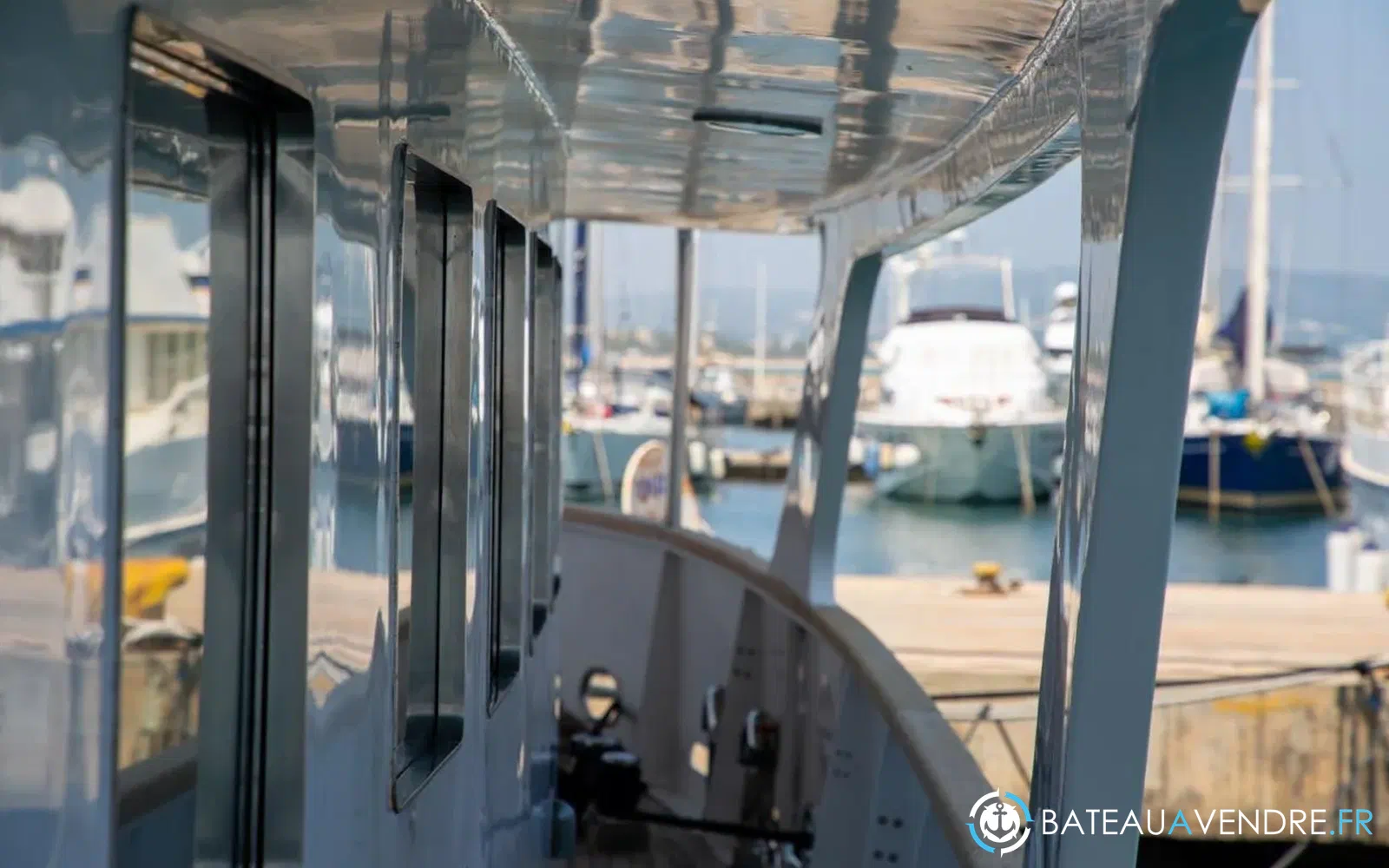 slider 23 Benetti 33