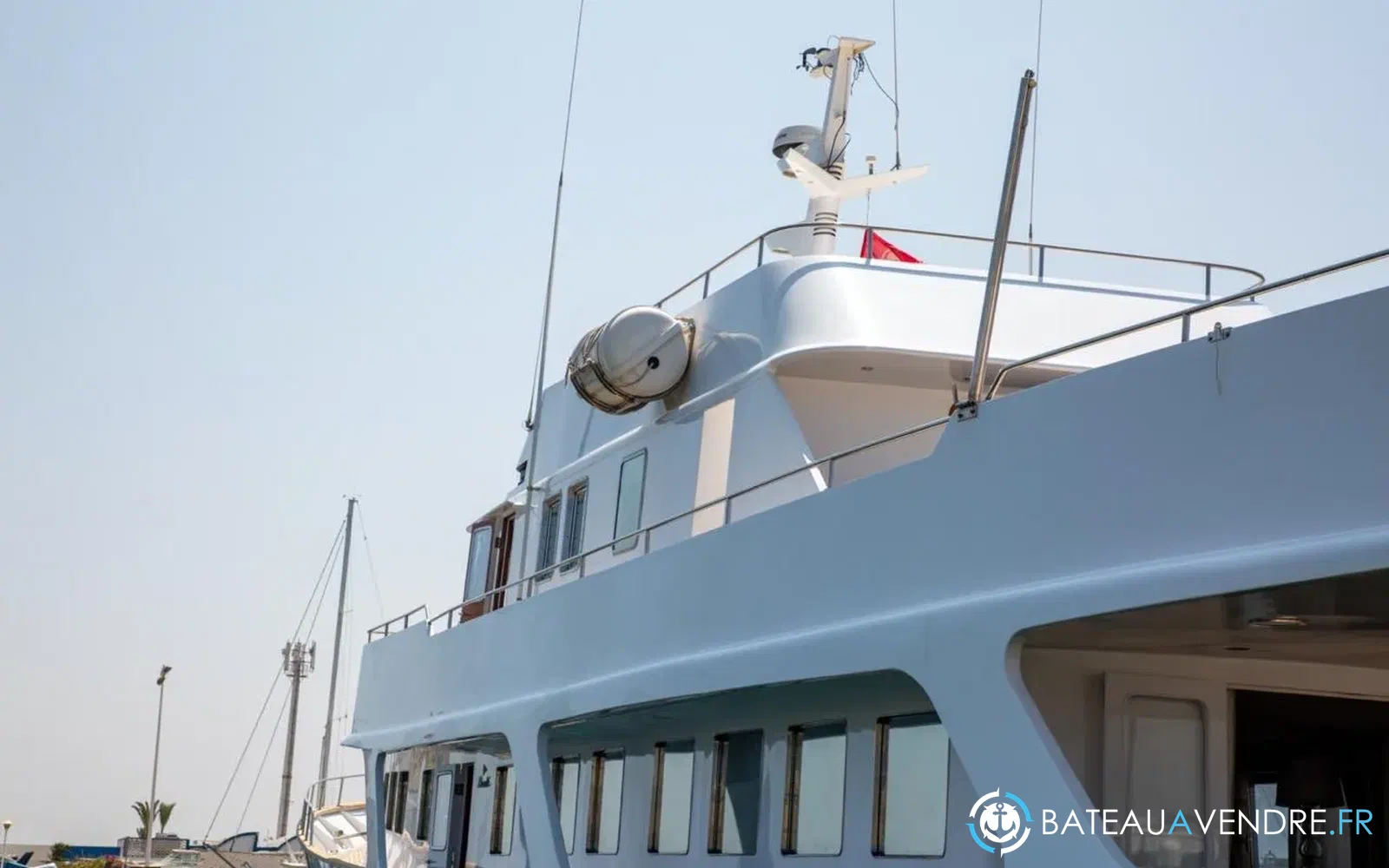 slider 29 Benetti 33