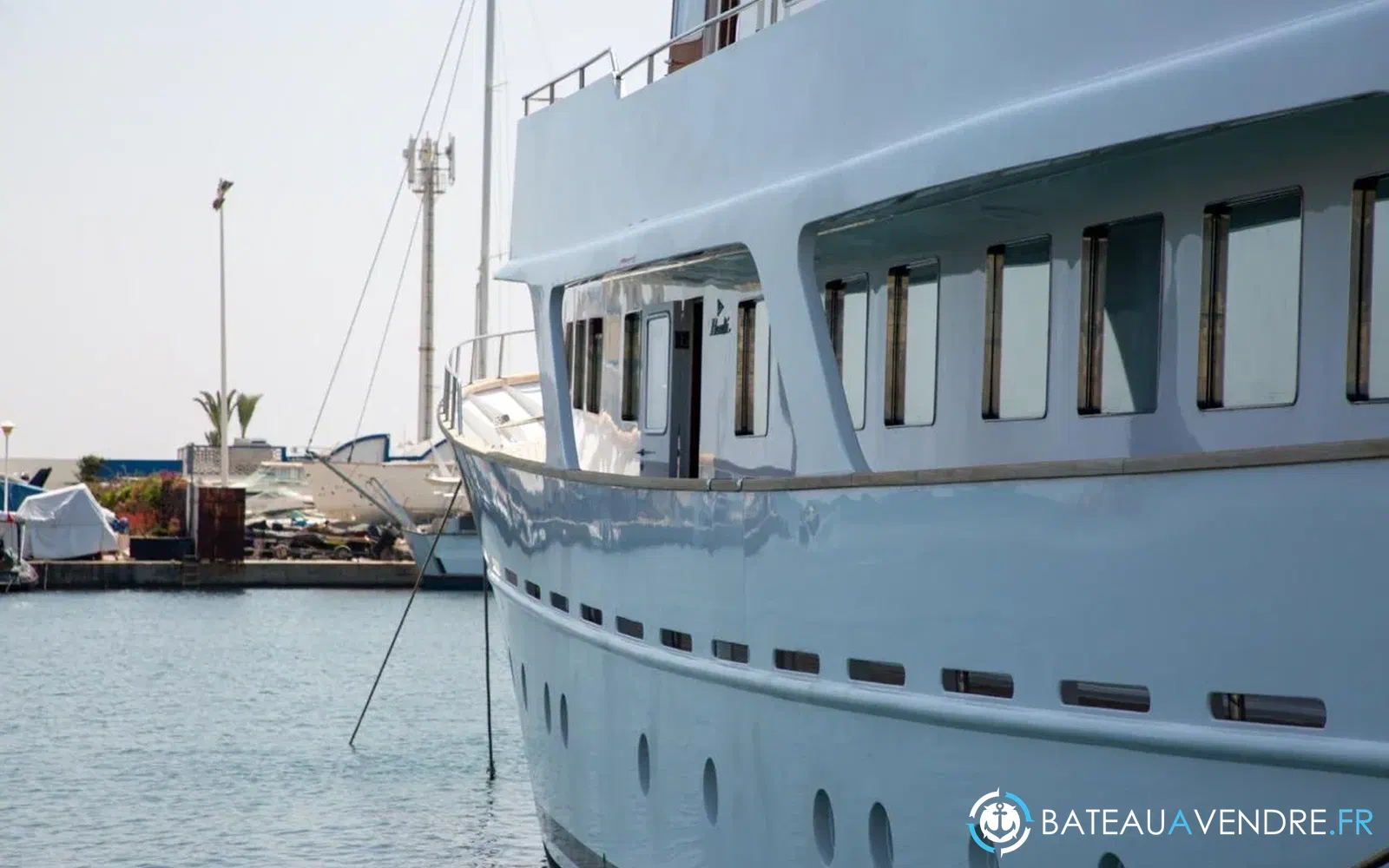 slider 4 Benetti 33