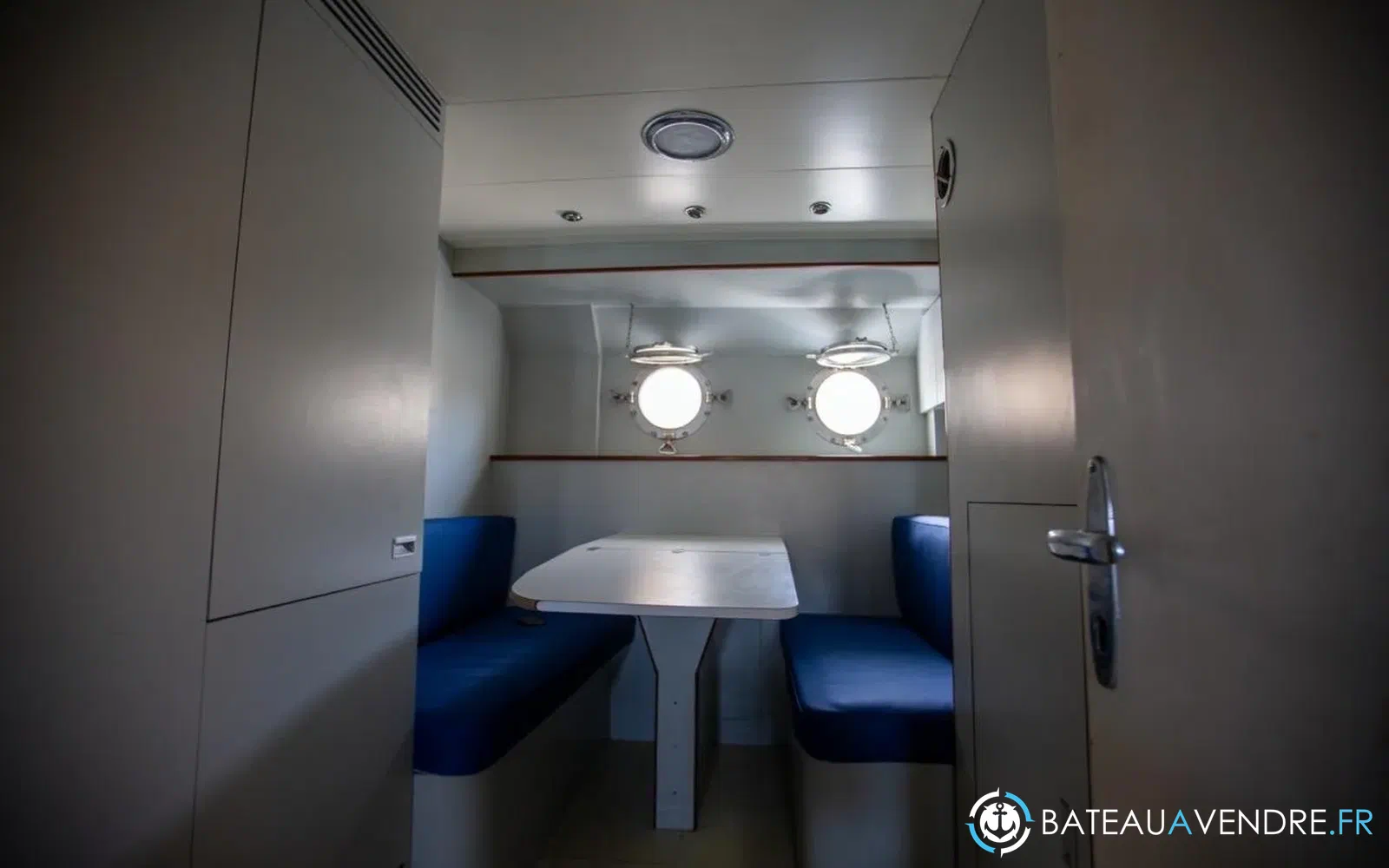 slider 82 Benetti 33