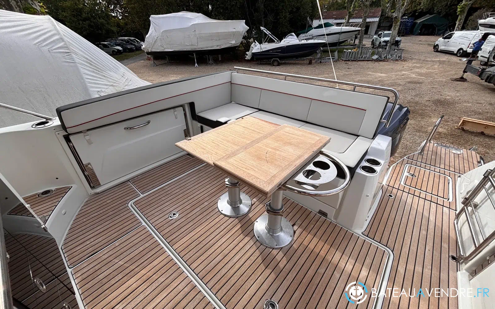 slider 6 Jeanneau CAP CAMARAT 10.5 WA SÉRIE 2