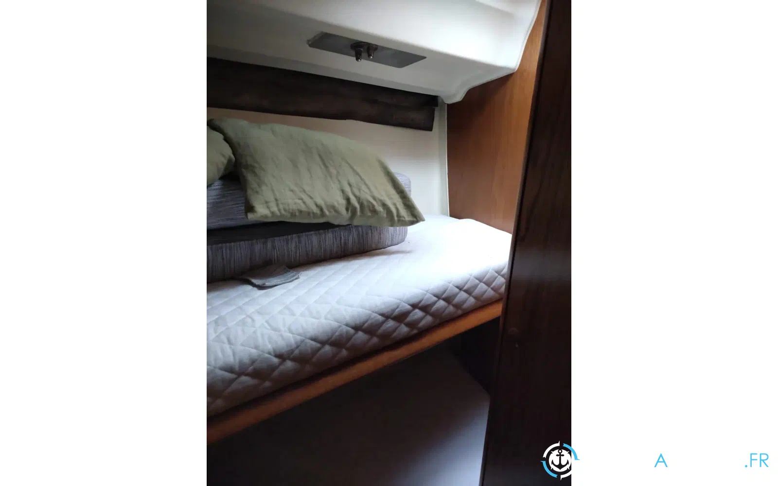 slider 17 Jeanneau Sun Odyssey 43