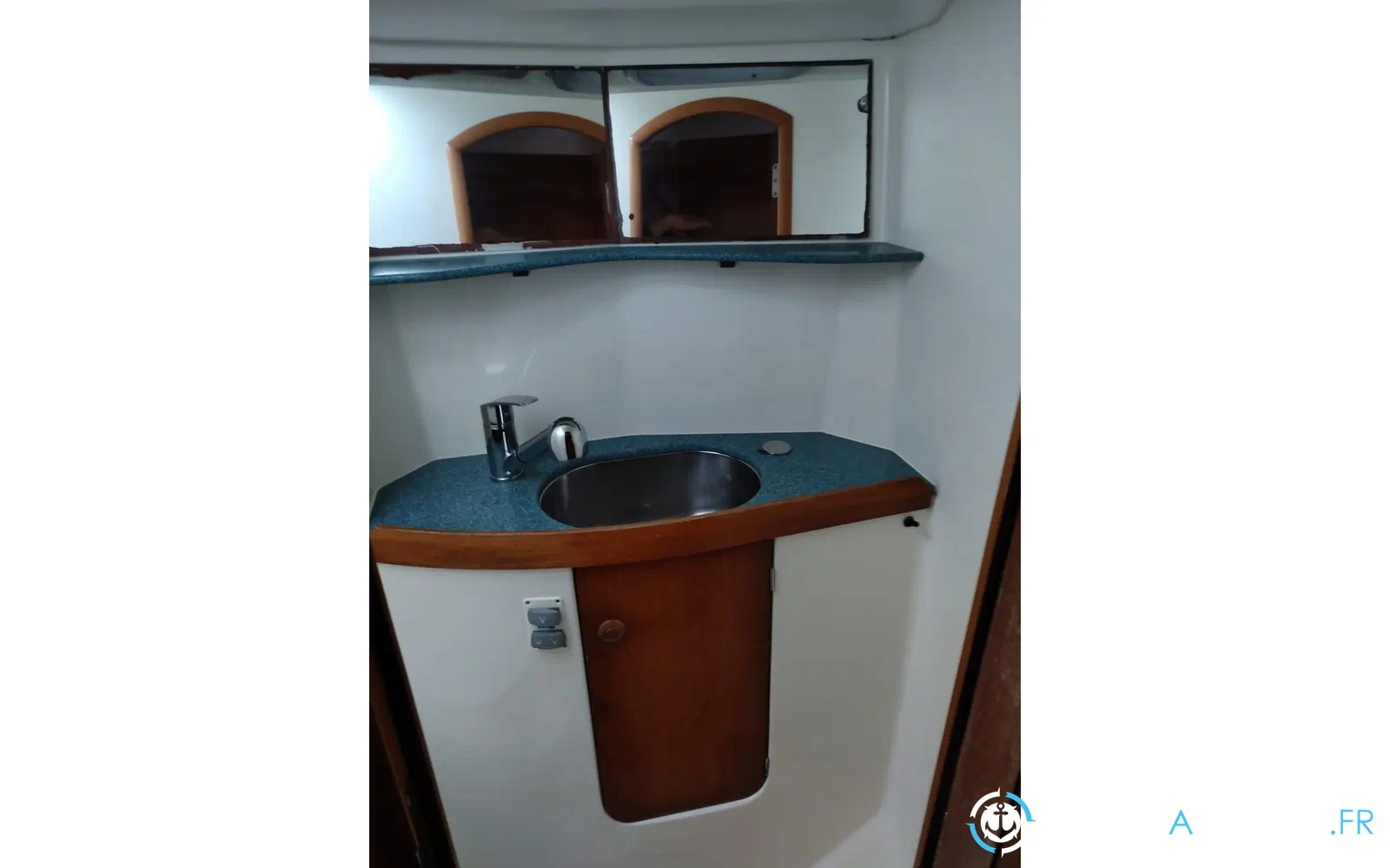 slider 19 Jeanneau Sun Odyssey 43