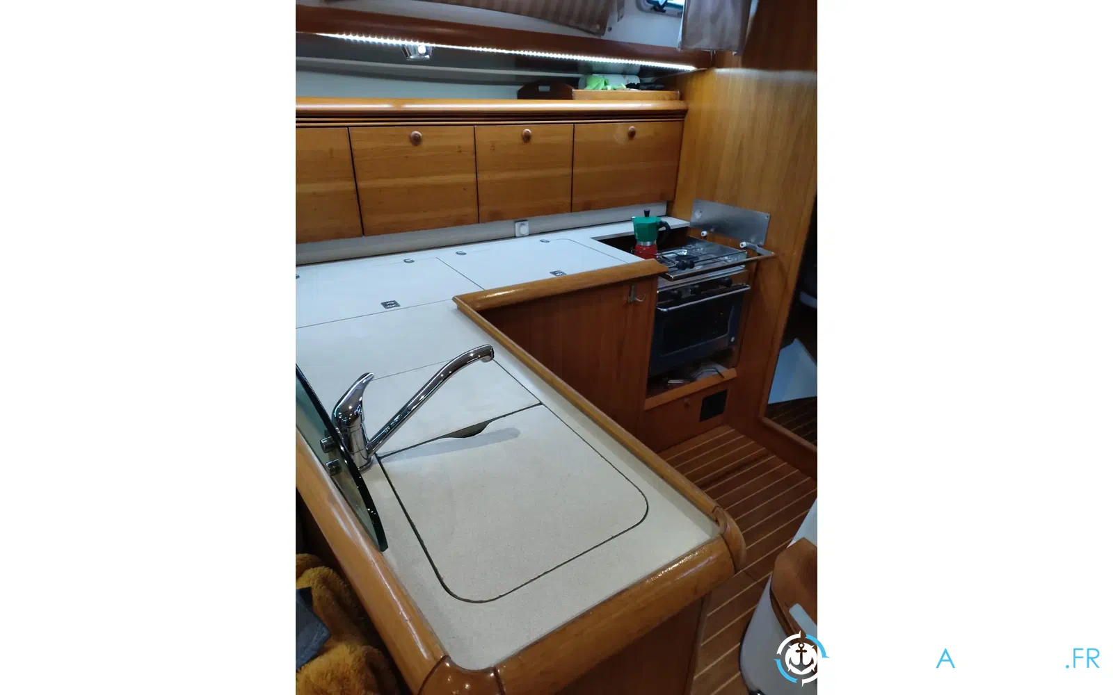 slider 14 Jeanneau Sun Odyssey 43
