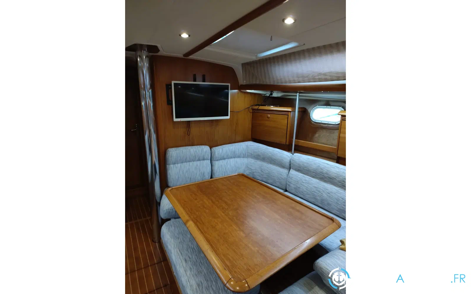 slider 11 Jeanneau Sun Odyssey 43
