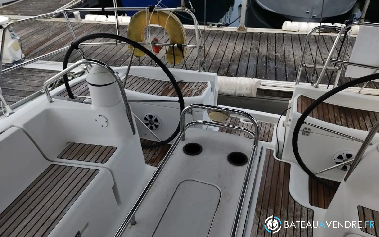 slider 10 Jeanneau Sun Odyssey 43