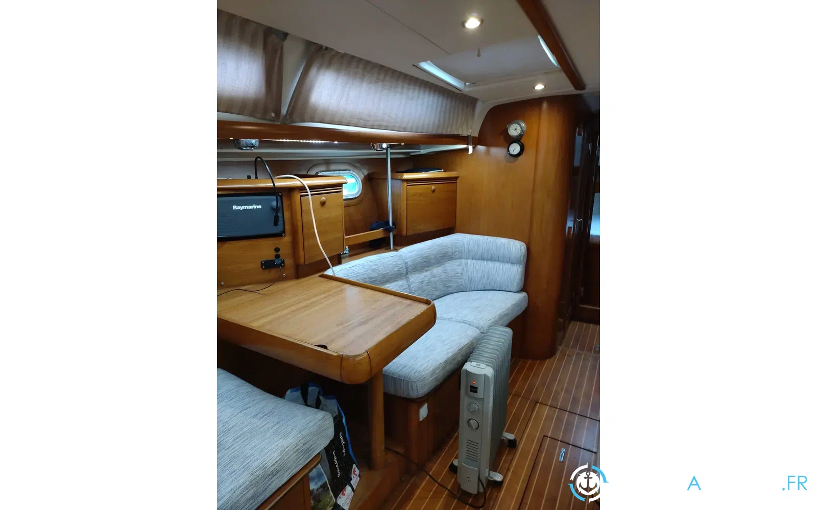 slider 12 Jeanneau Sun Odyssey 43