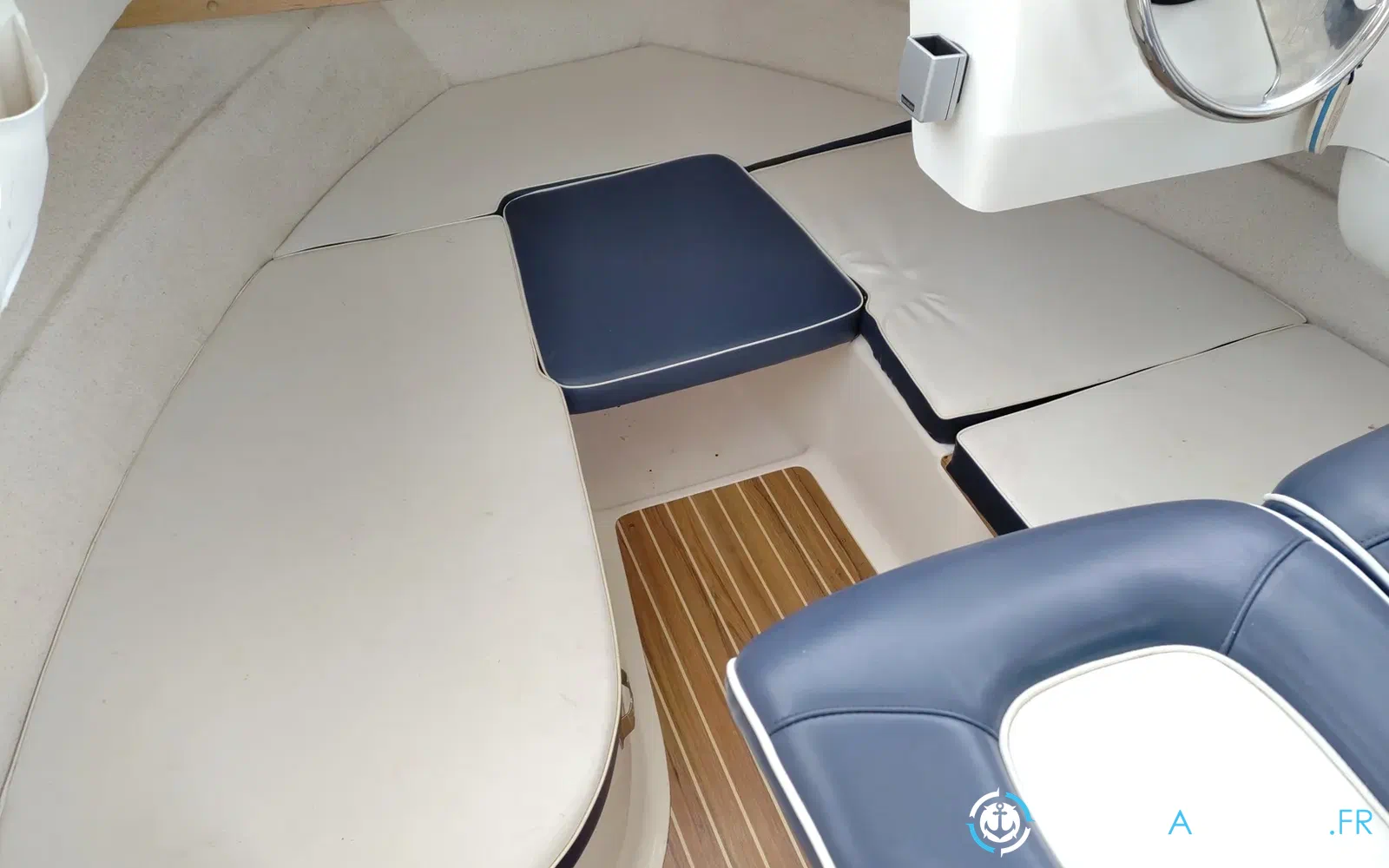 slider 22 Quicksilver Pilothouse 580
