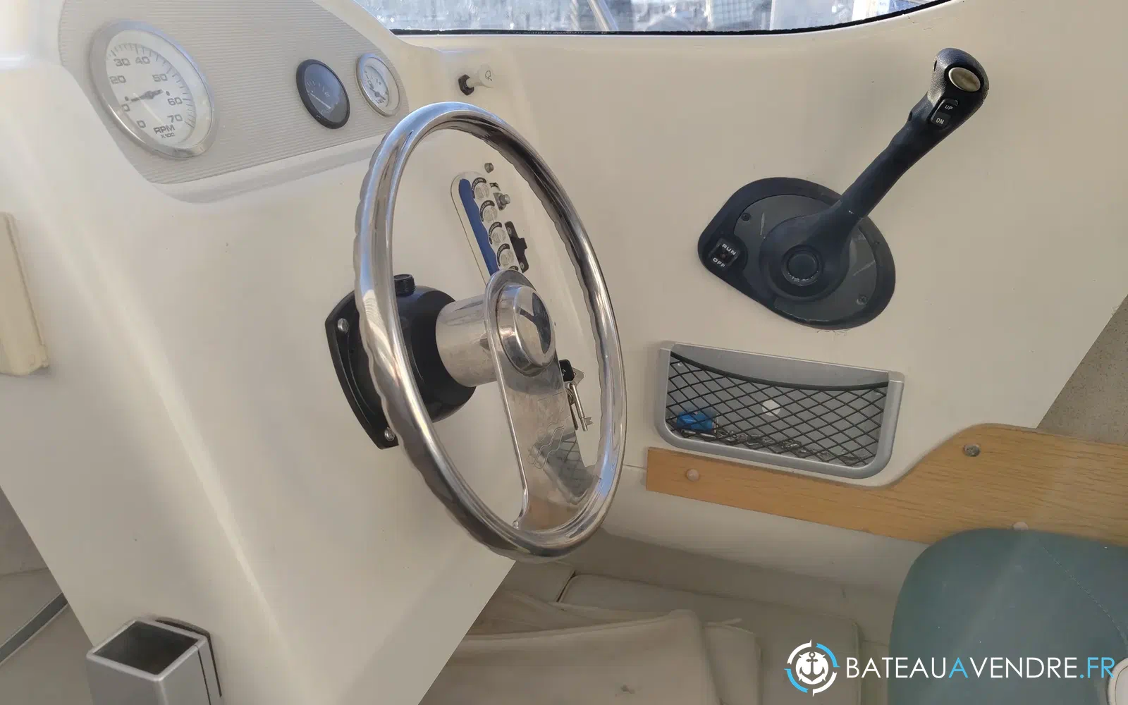 slider 5 Quicksilver Pilothouse 580