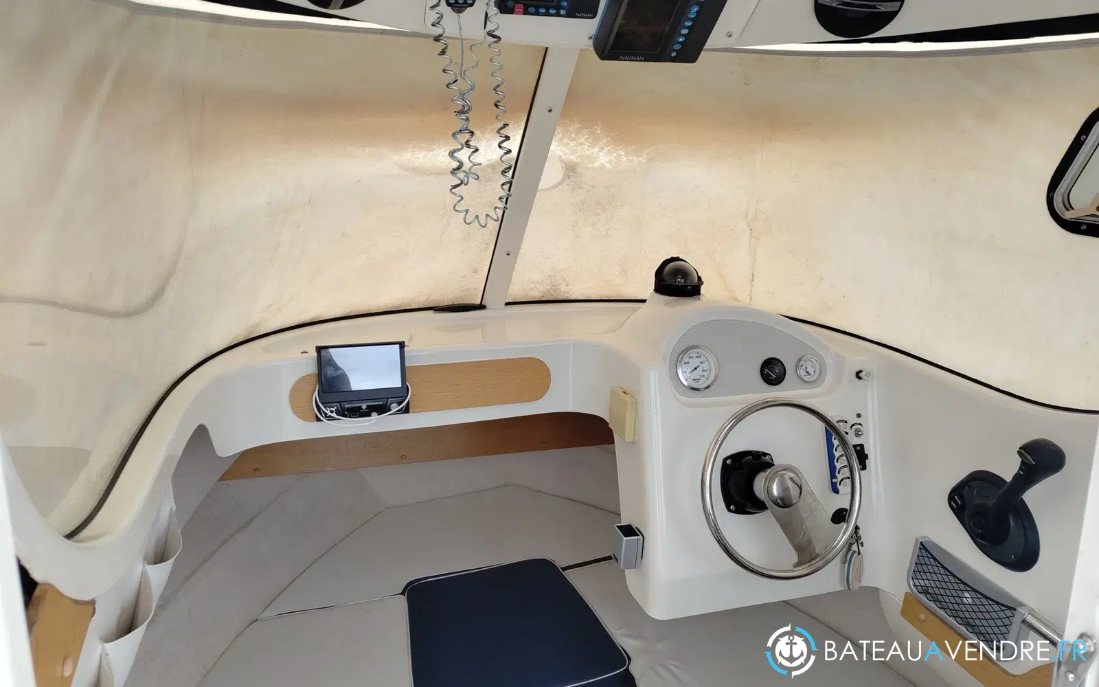slider 20 Quicksilver Pilothouse 580