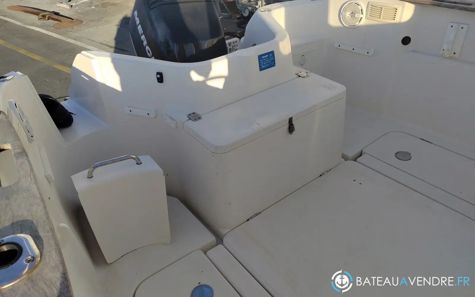 slider 2 Quicksilver Pilothouse 580