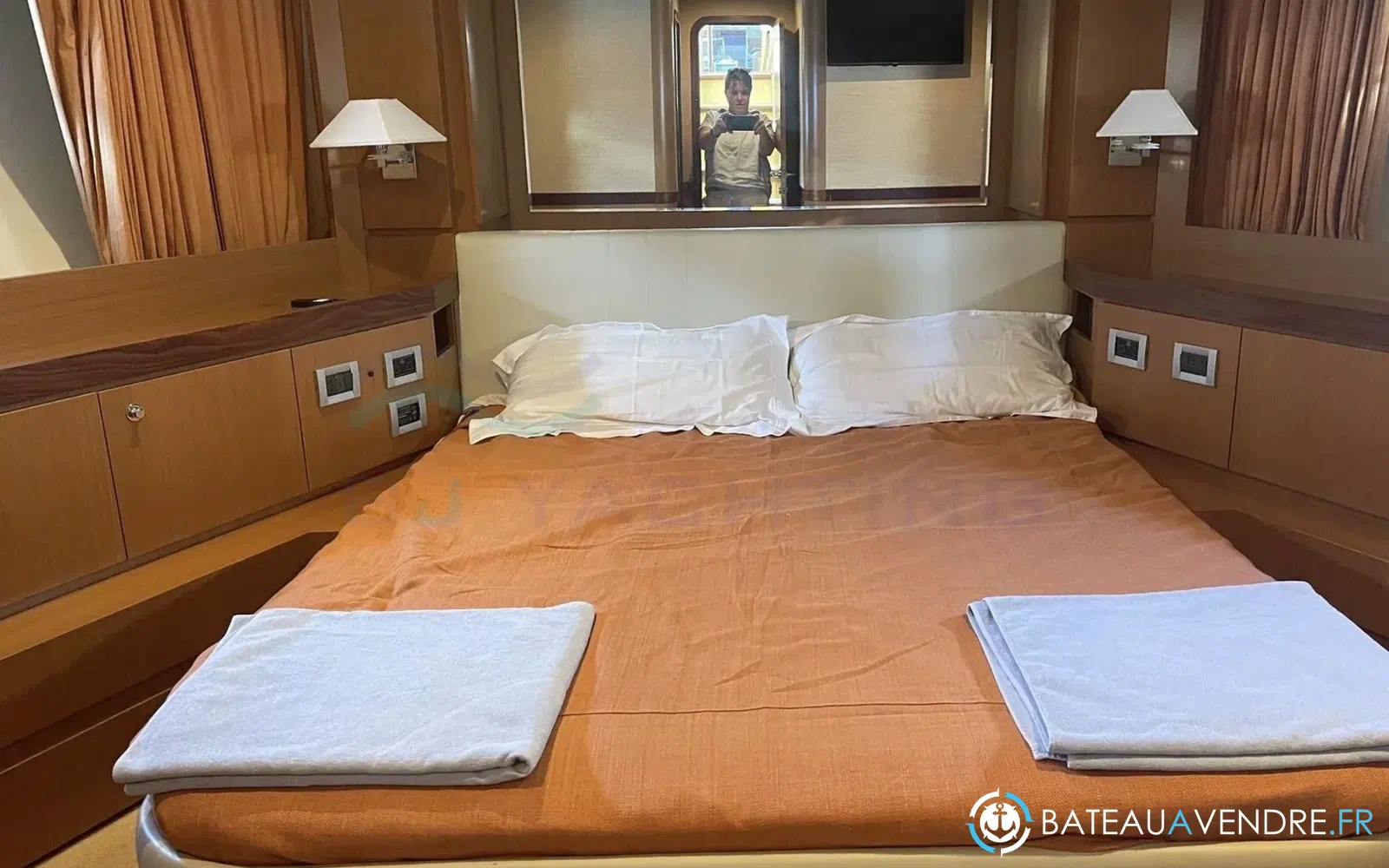 slider 14 Ferretti Altura 690