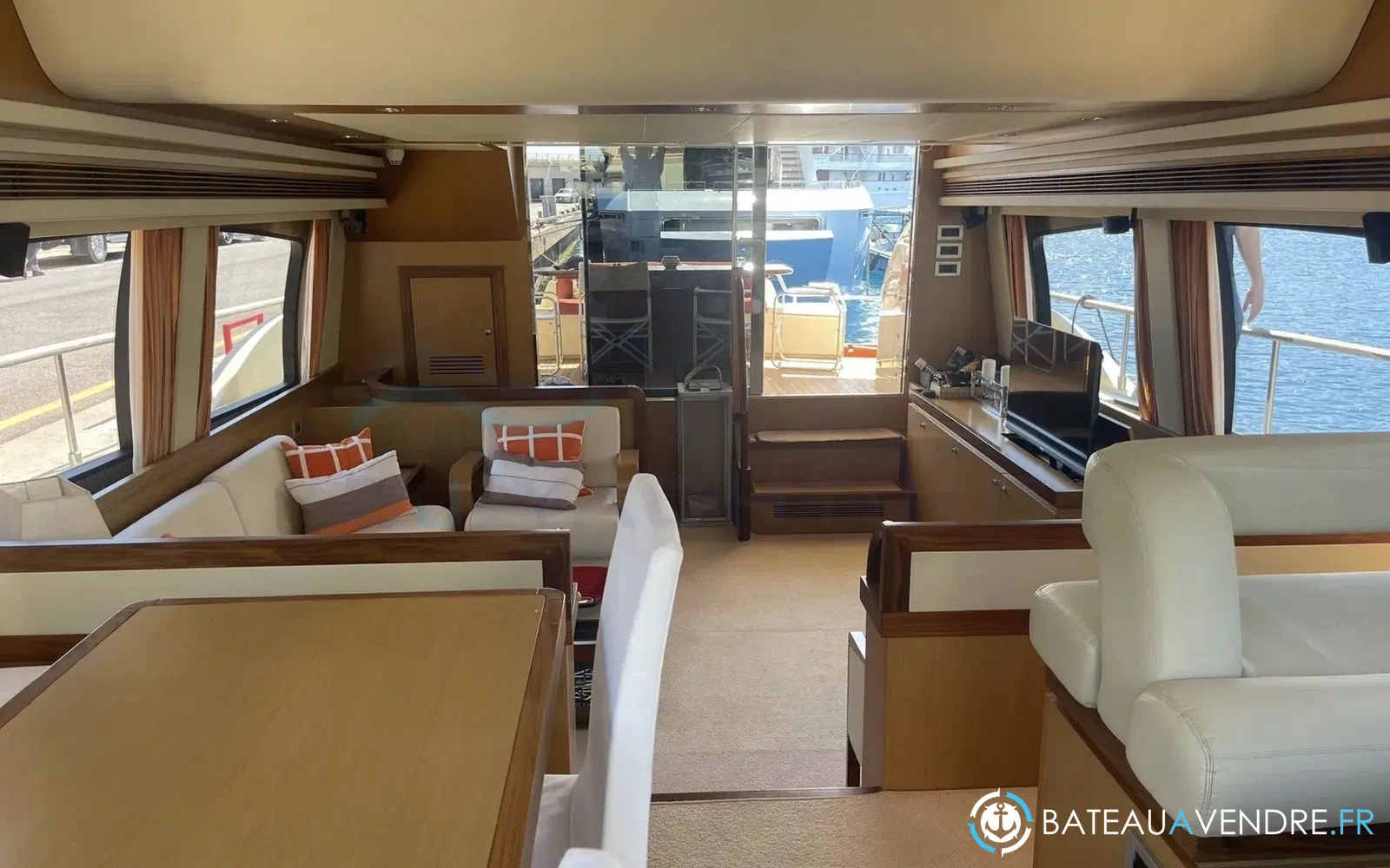 slider 5 Ferretti Altura 690