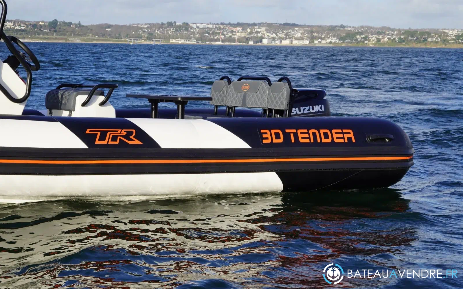 slider 9 3D Tender TR6 70cv