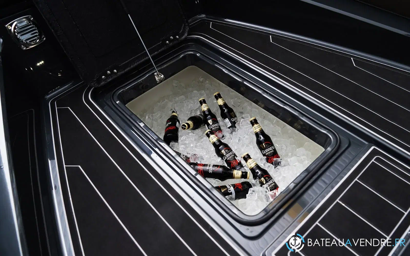 slider 12 Brig Navigator 26