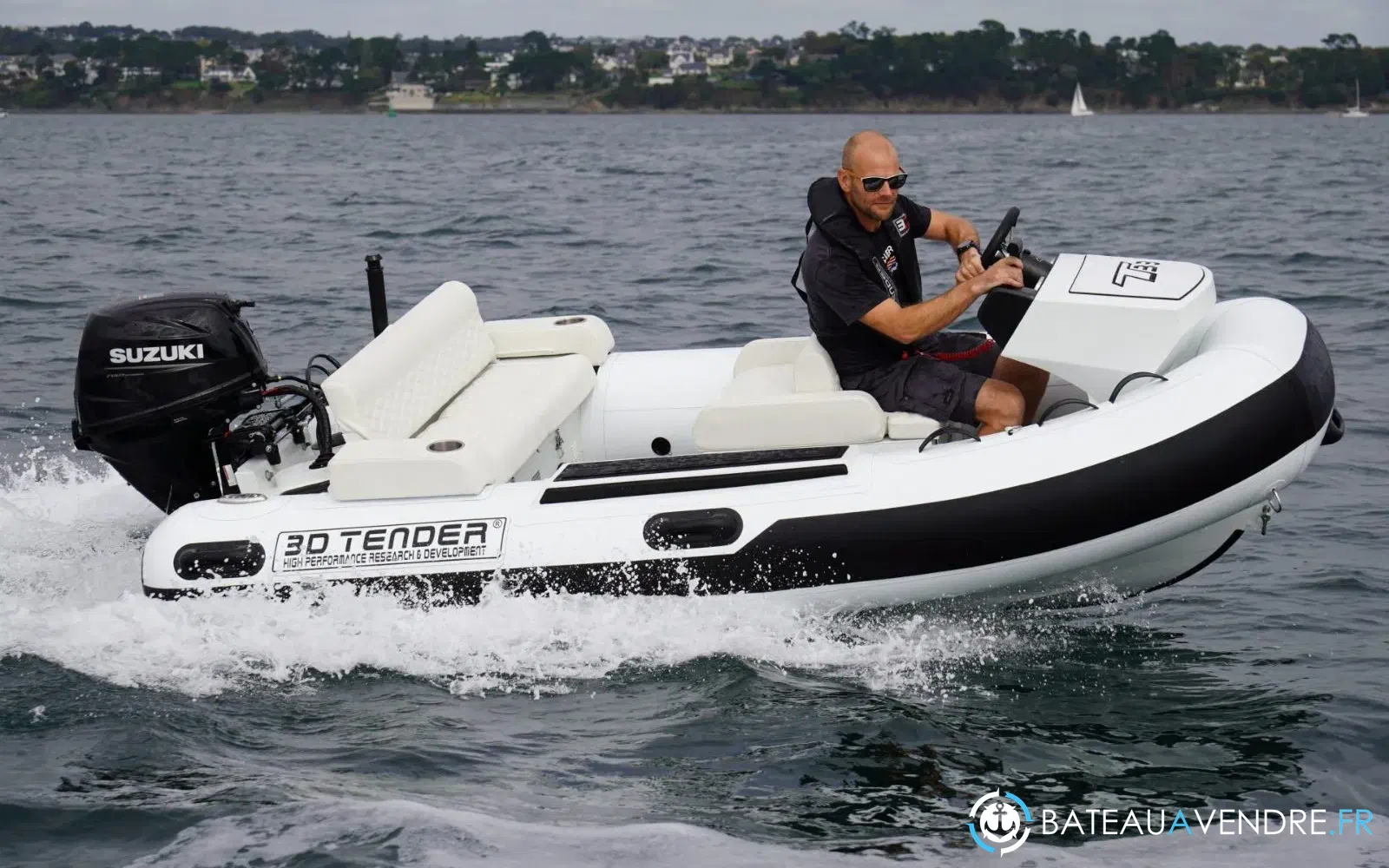 slider 10 3D Tender T33