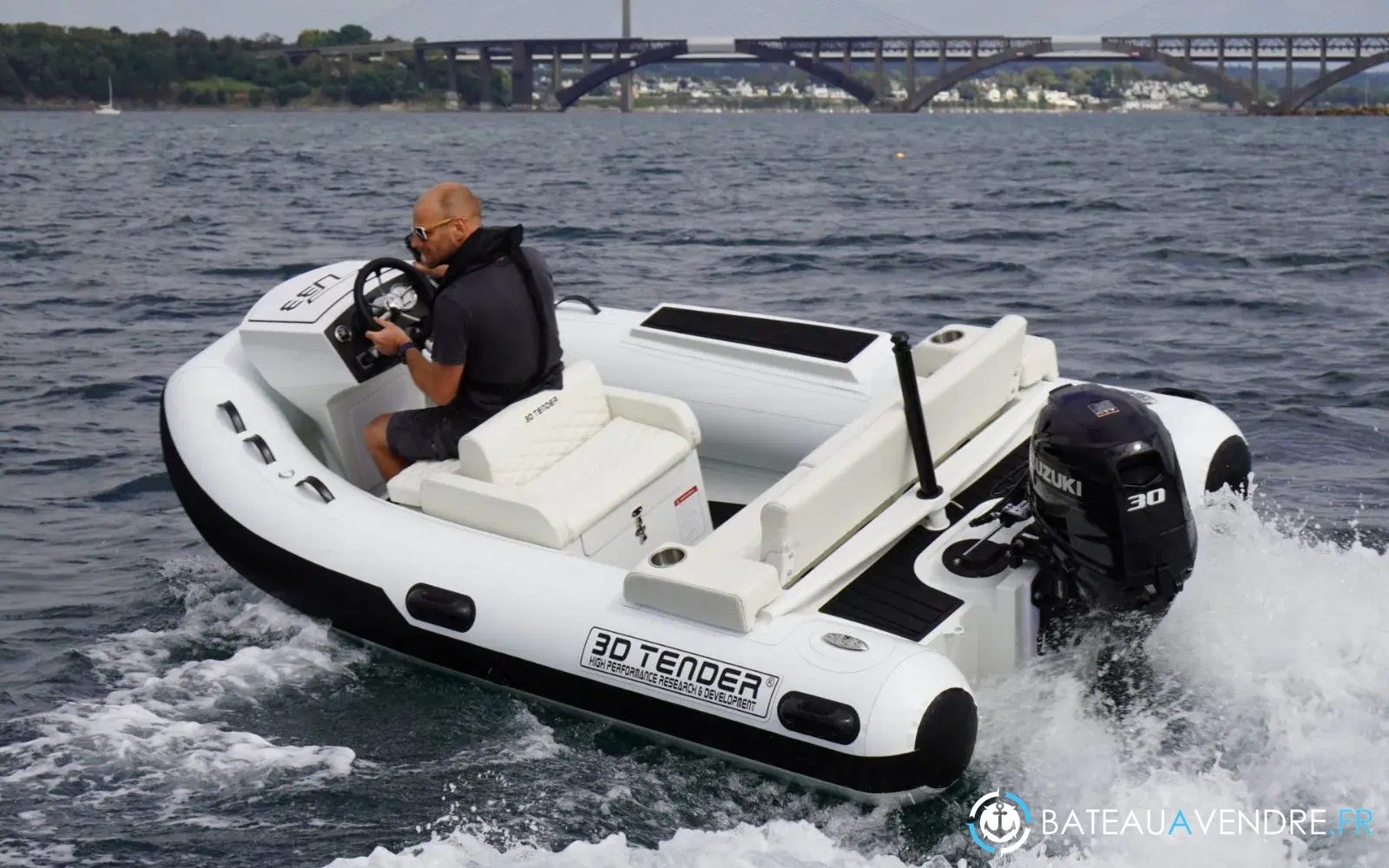 slider 7 3D Tender T33